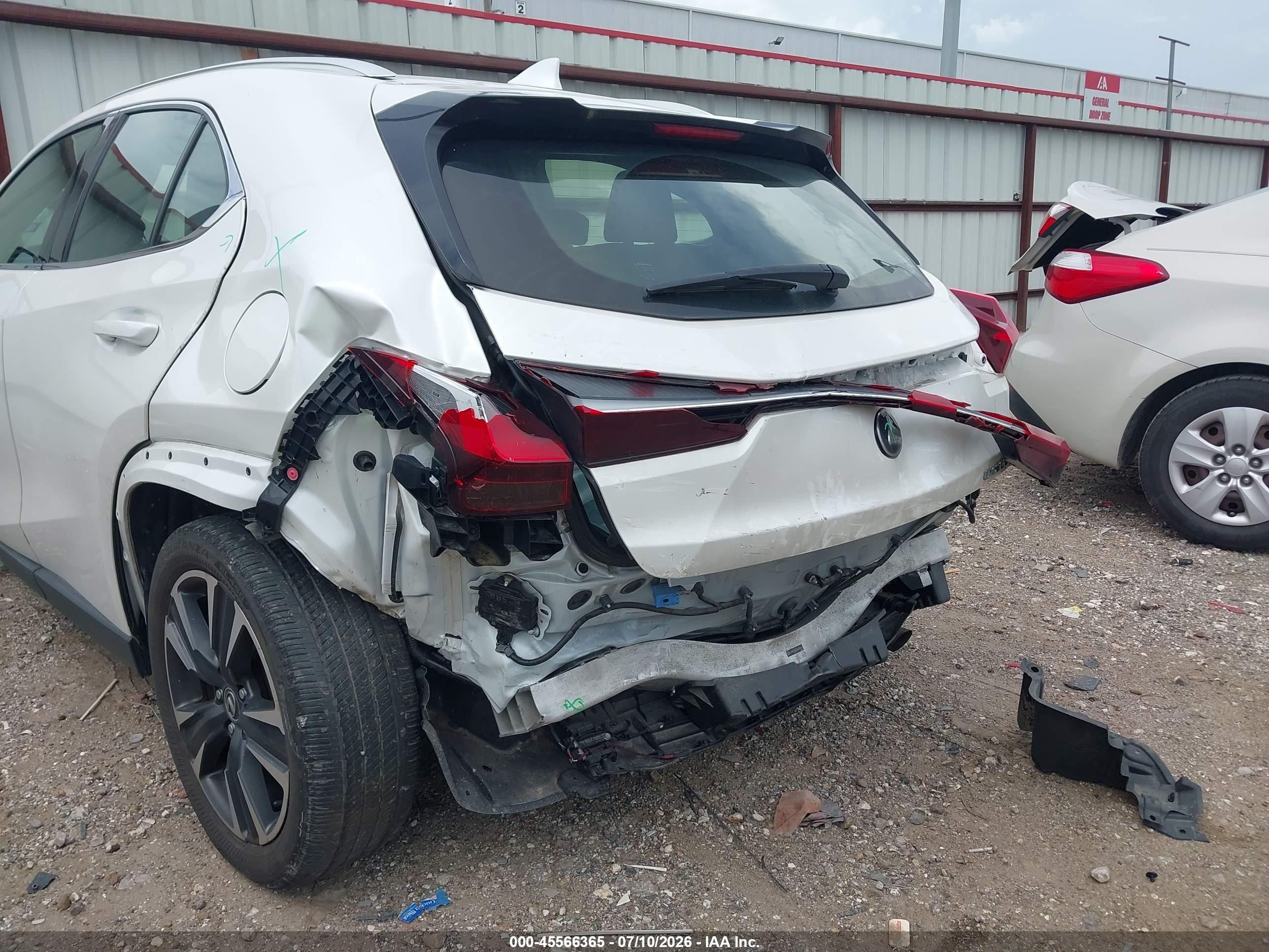 2022 Lexus Ux 200 White vin: JTHP3JBH3N2049816