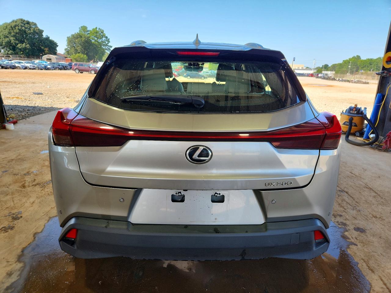 2022 Lexus Ux 200 Base Brown vin: JTHP3JBH9N2056530