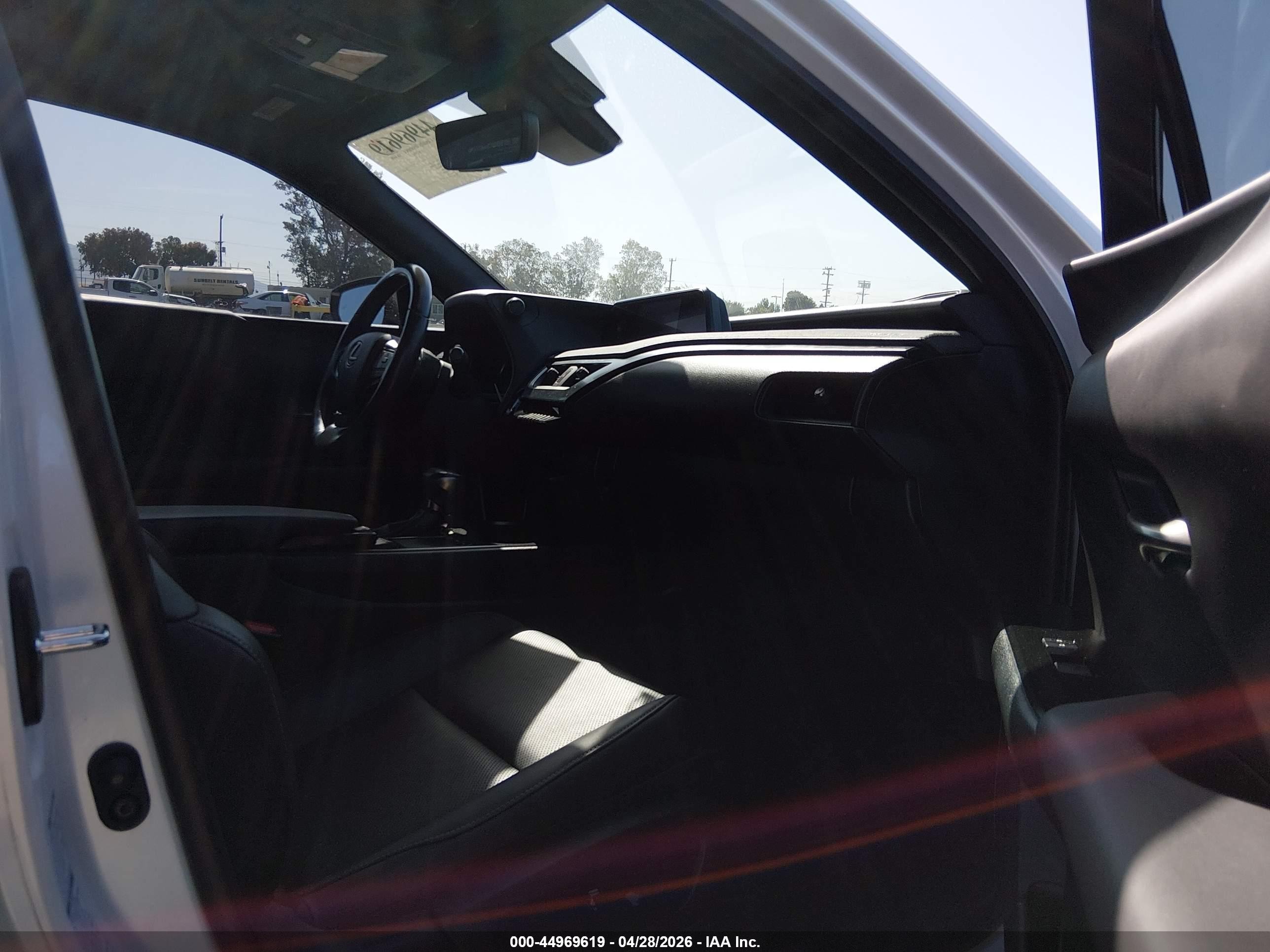 2021 Lexus Ux 250h   White vin: JTHP9JBH4M2042077