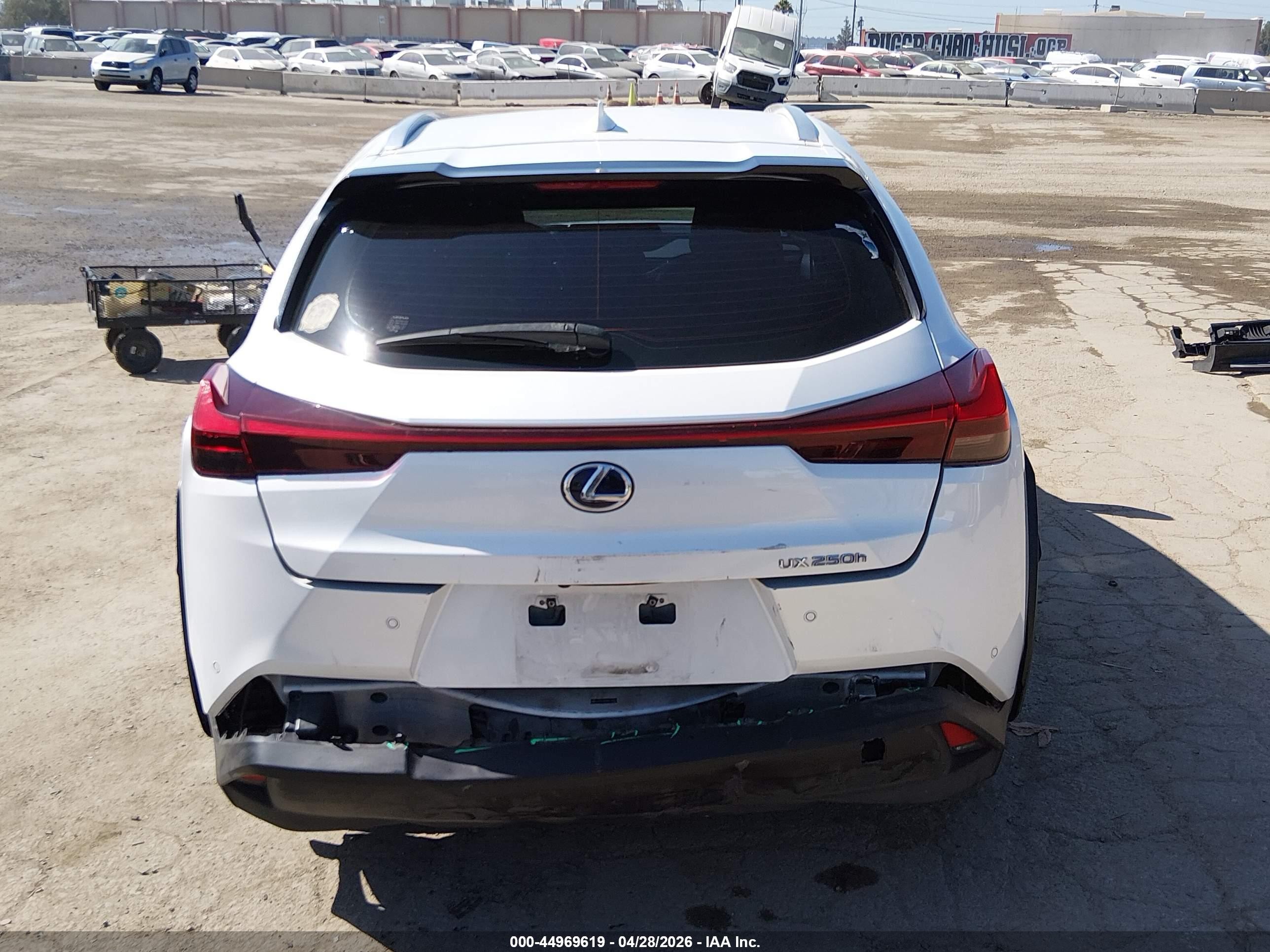 2021 Lexus Ux 250h   White vin: JTHP9JBH4M2042077