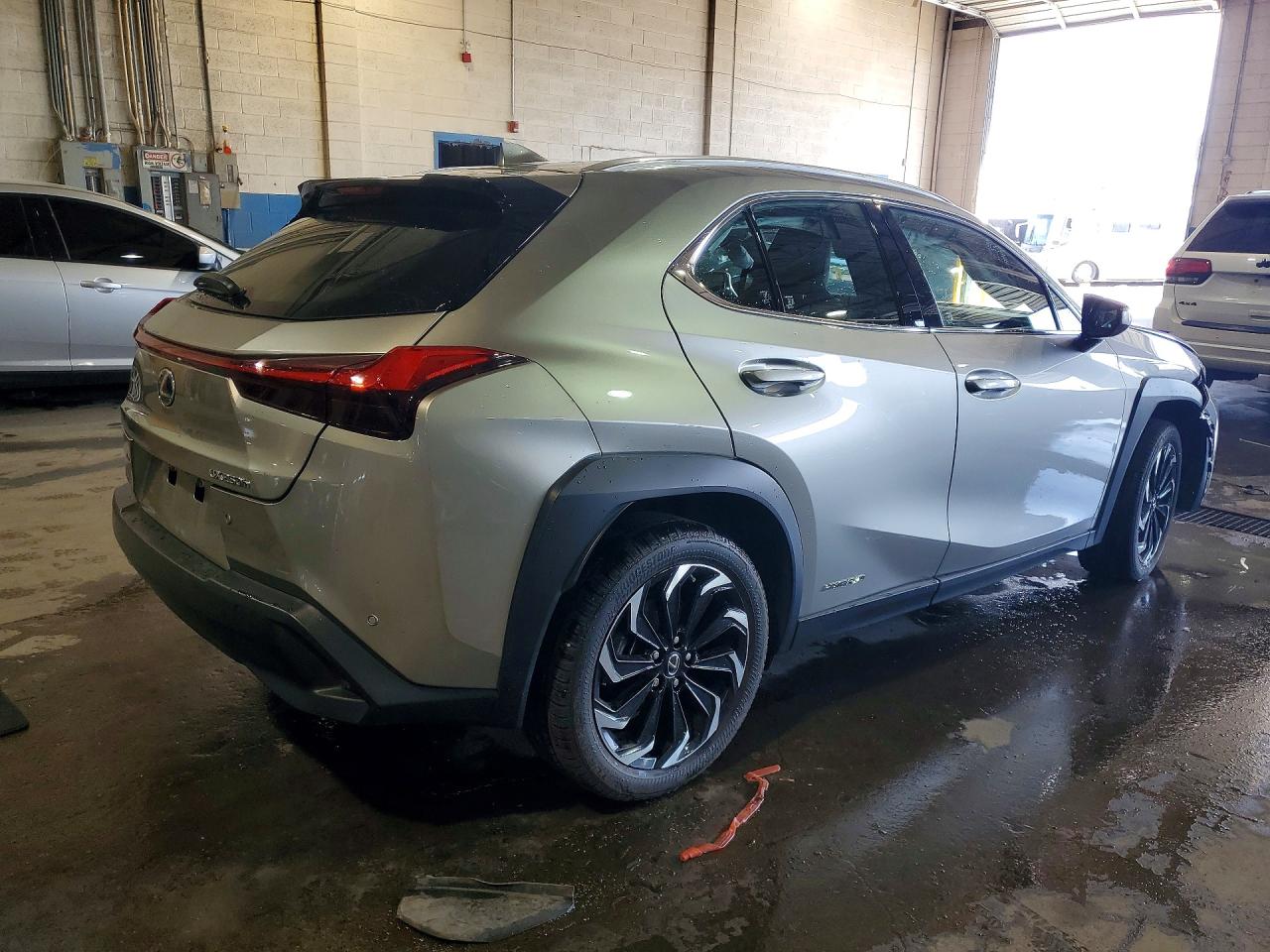 2020 Lexus Ux 250h Silver vin: JTHP9JBH6L2036148