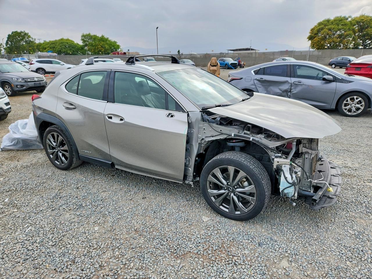 2020 Lexus Ux 250h Silver vin: JTHR9JBH9L2020549