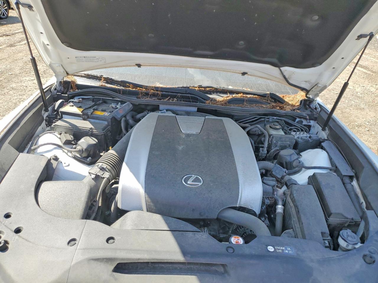 2018 Lexus Rc 300 White vin: JTHS85BC3J5004343