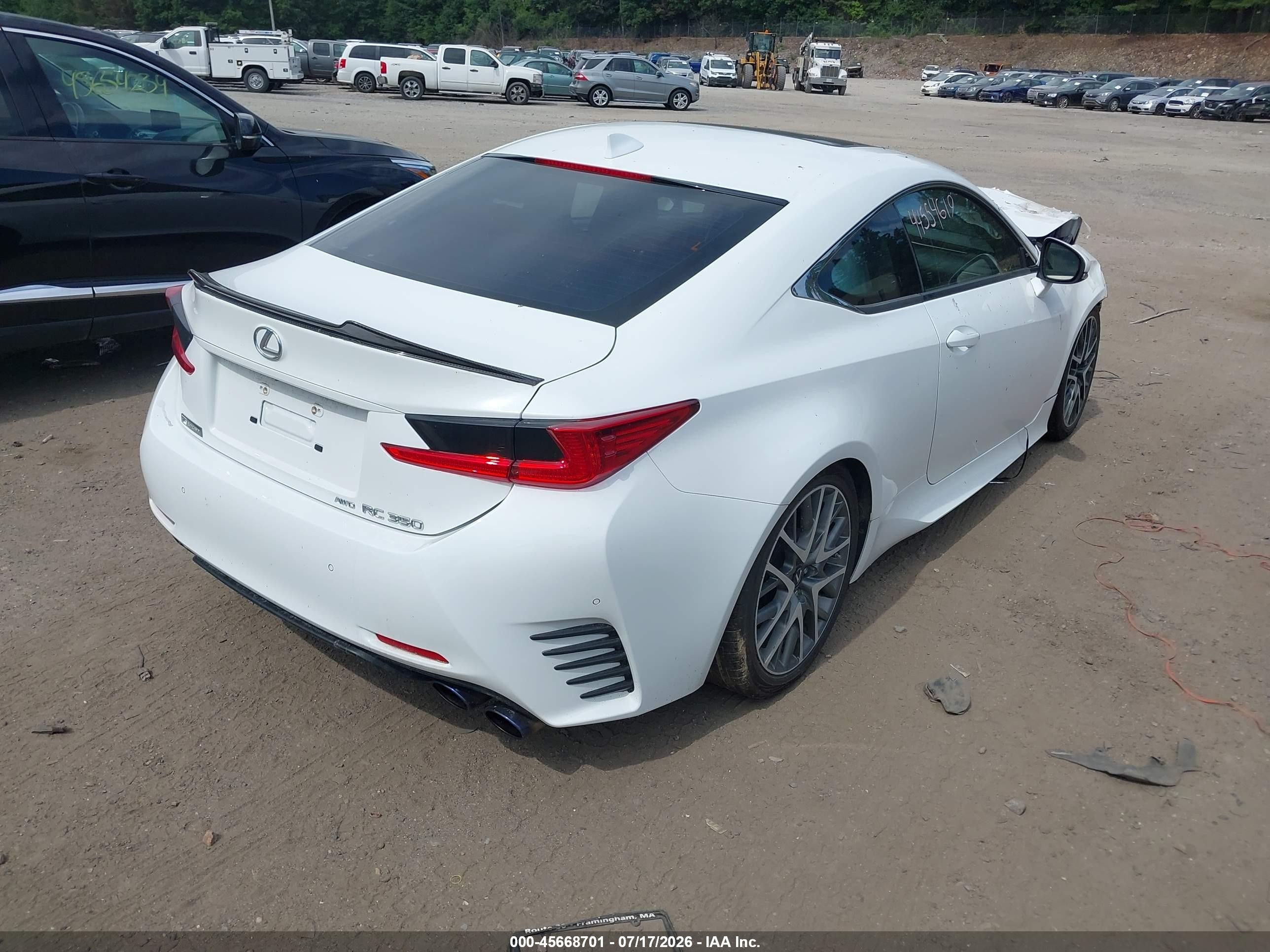 2015 Lexus Rc 350   Белый vin: JTHSE5BC2F5002888