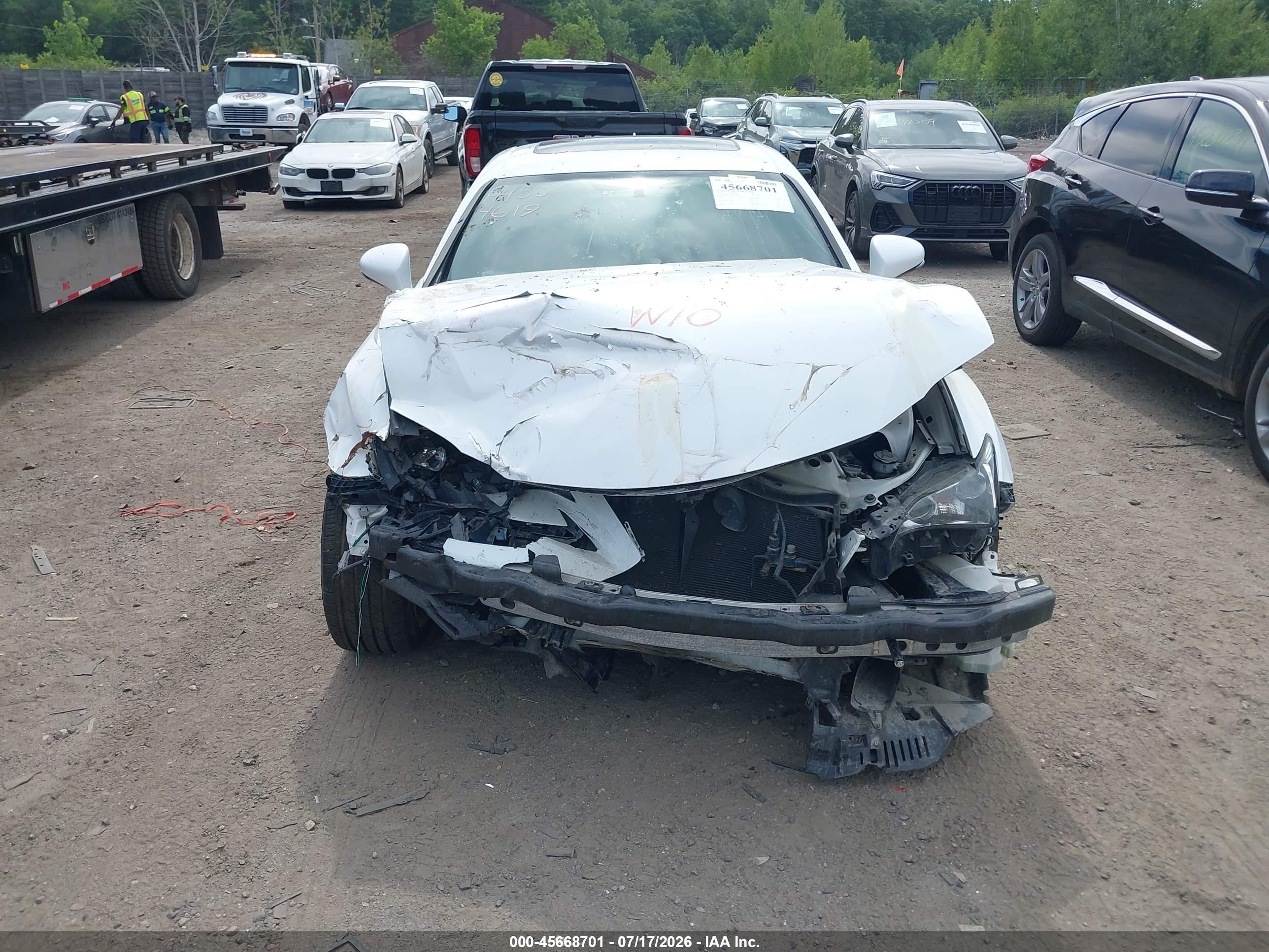 2015 Lexus Rc 350   Белый vin: JTHSE5BC2F5002888