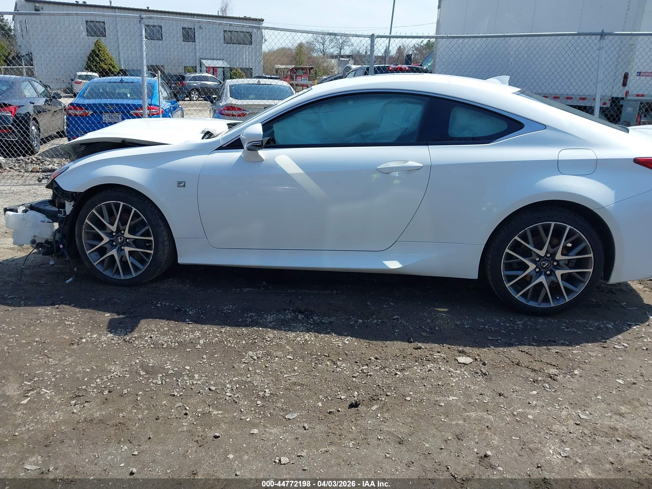 2015 Lexus Rc 350   White vin: JTHSE5BC6F5004112