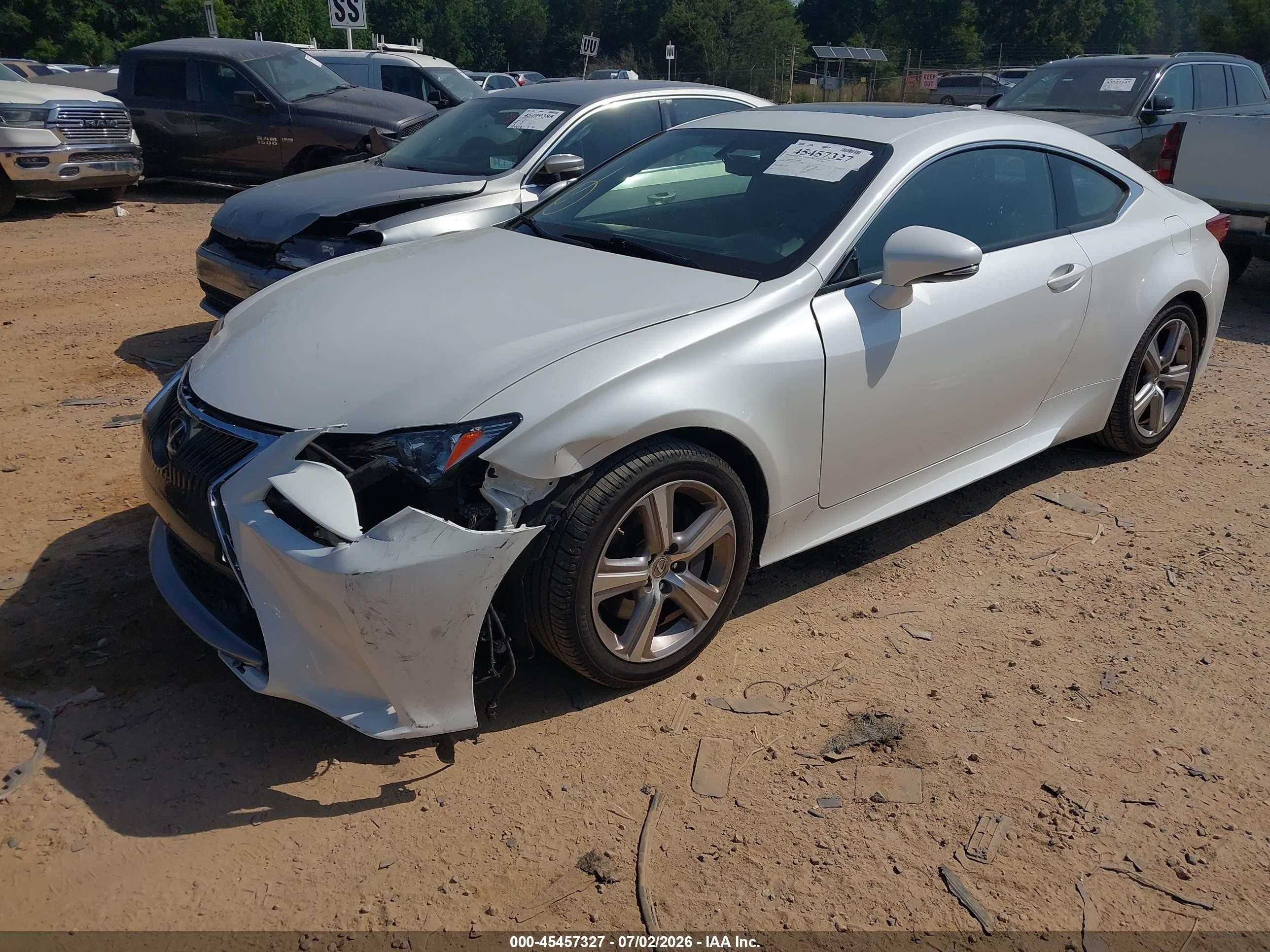 2015 Lexus Rc 350   White vin: JTHSE5BCXF5002640
