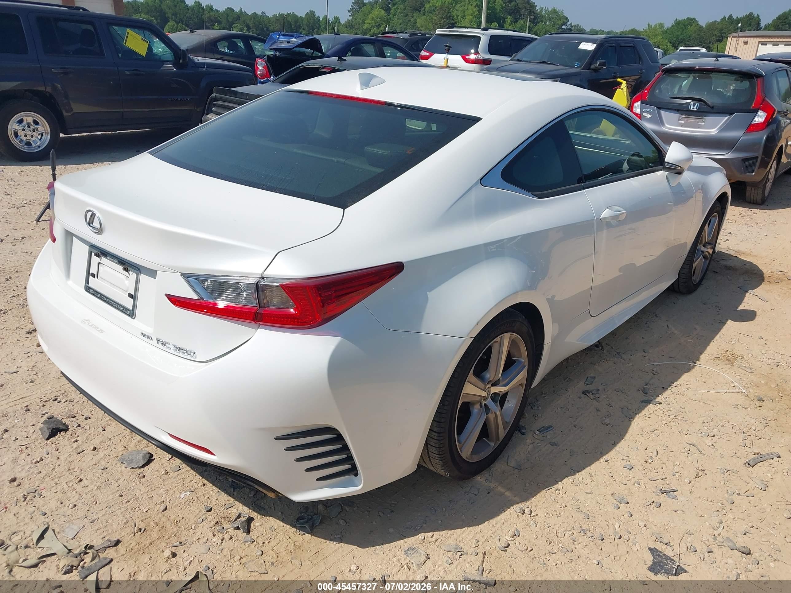 2015 Lexus Rc 350   White vin: JTHSE5BCXF5002640