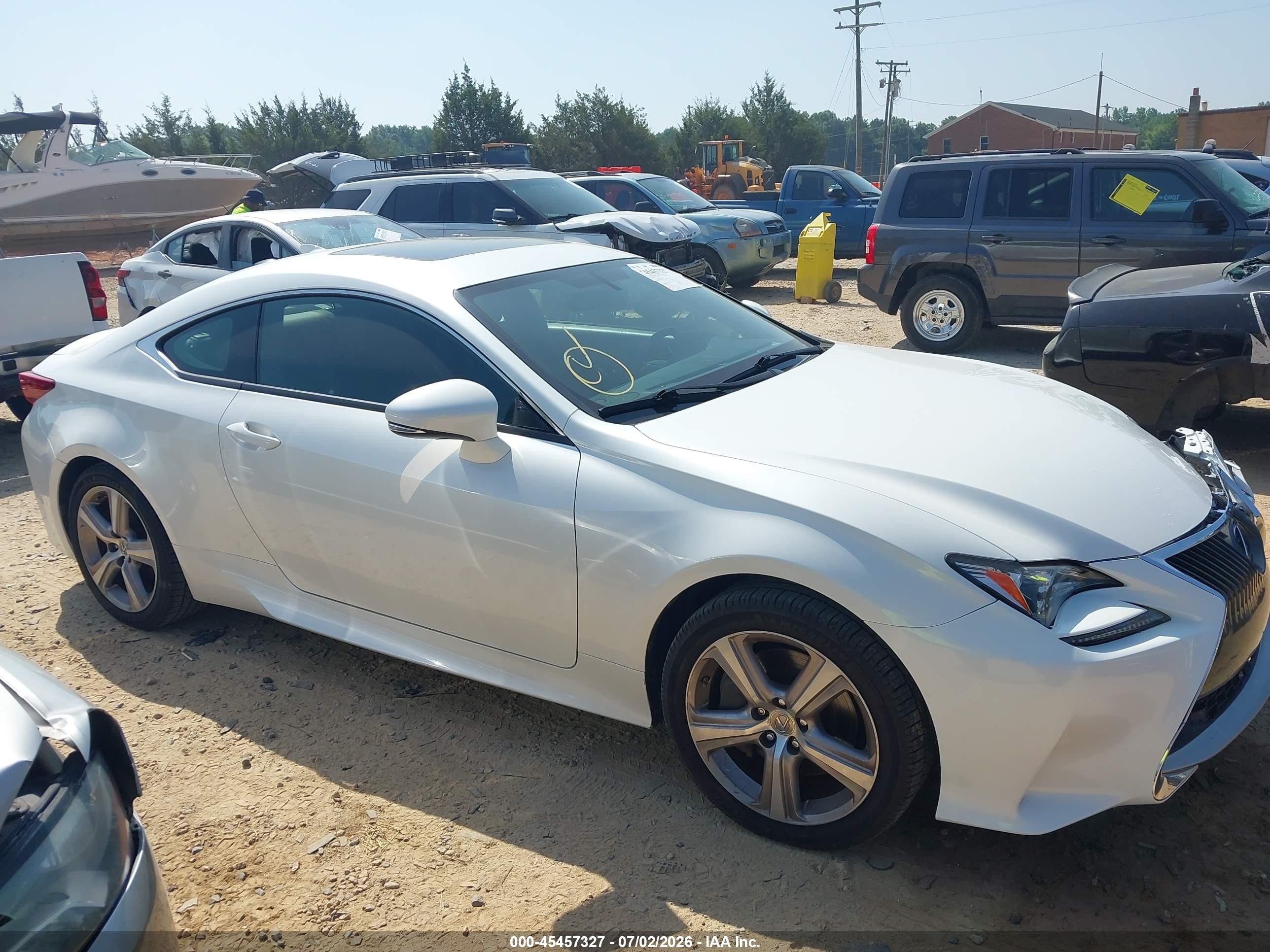 2015 Lexus Rc 350   White vin: JTHSE5BCXF5002640