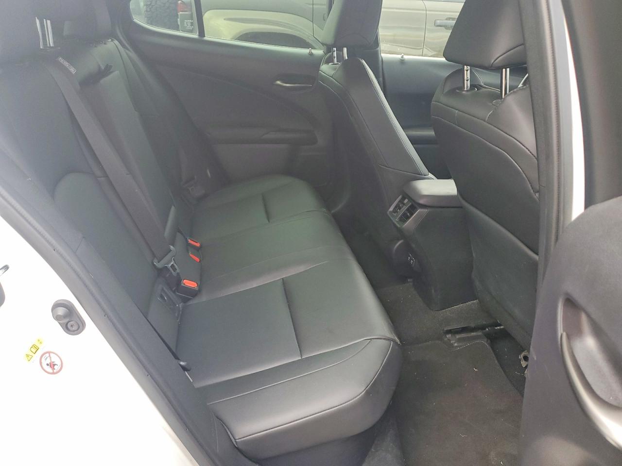 2019 Lexus Ux 250h White vin: JTHU9JBH6K2008397