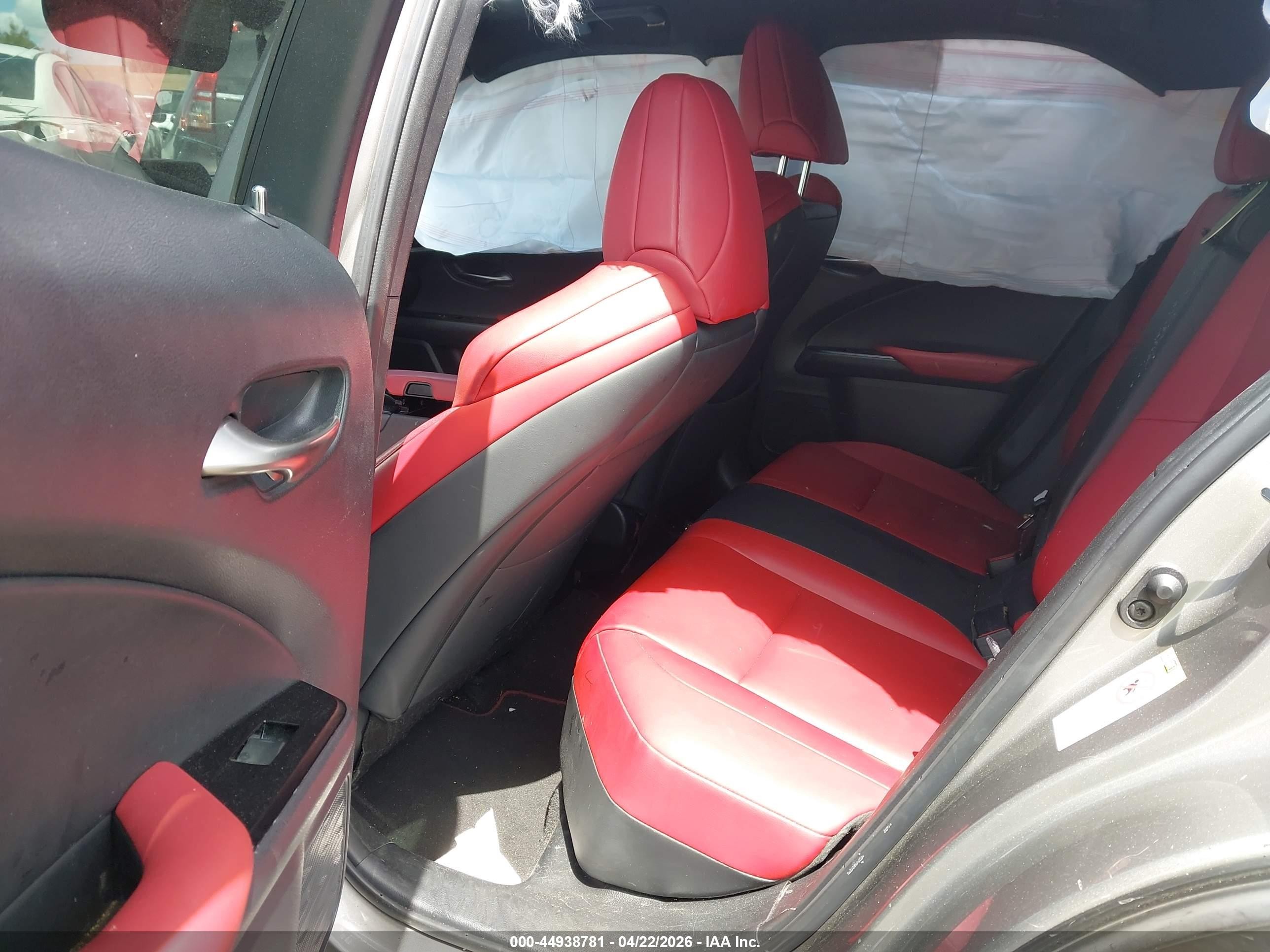 2019 Lexus Ux 200 F Sport Silver vin: JTHY3JBH2K2014605