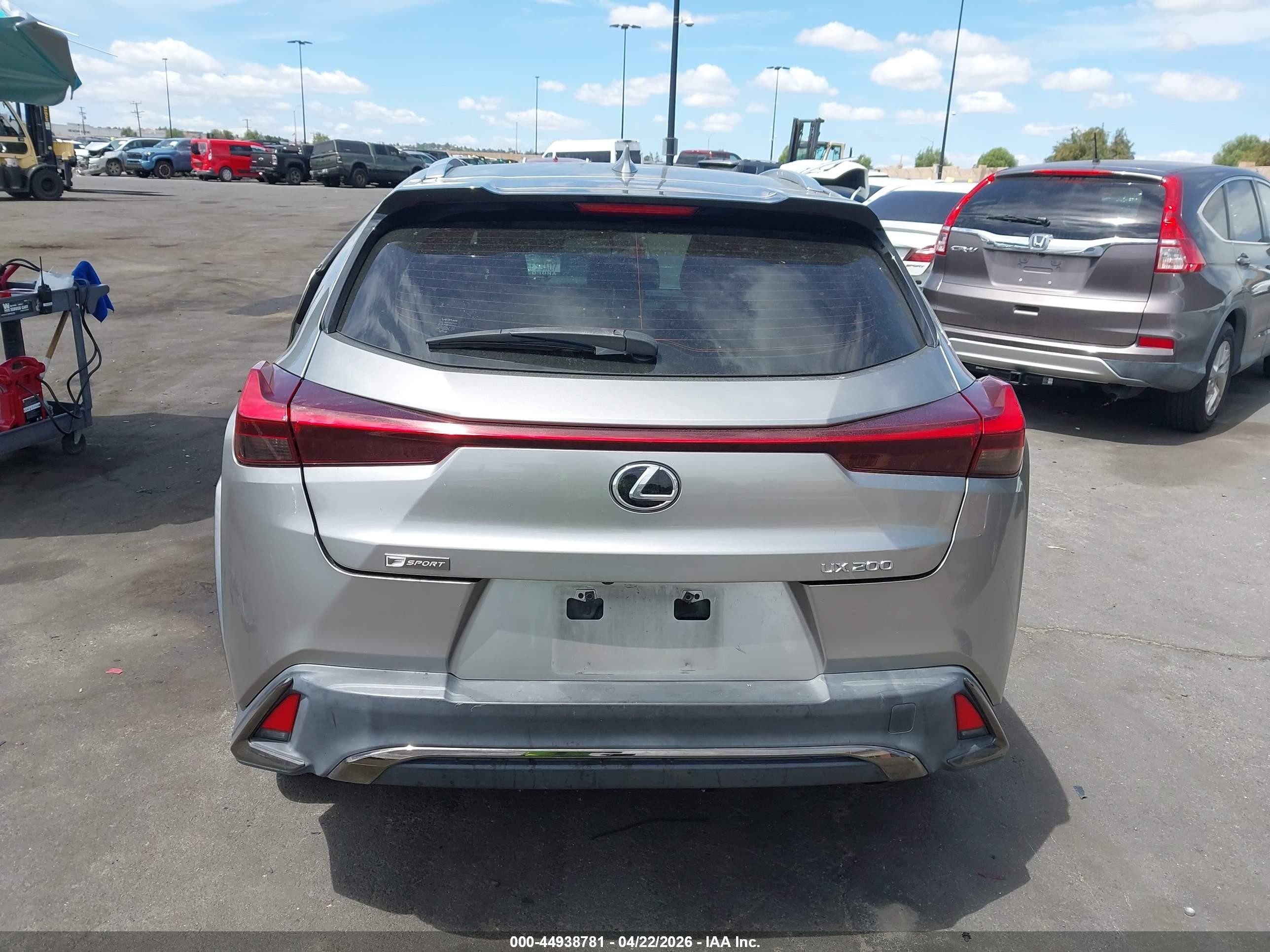 2019 Lexus Ux 200 F Sport Silver vin: JTHY3JBH2K2014605