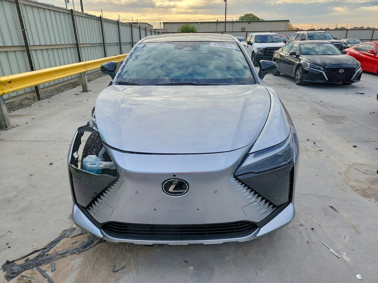 2025 Lexus Rz 300e Premium Серебряный vin: JTJABABB2SA012292