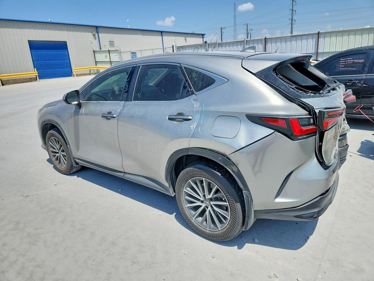 2023 Lexus Nx 250 Silver vin: JTJADCAZXP5010200