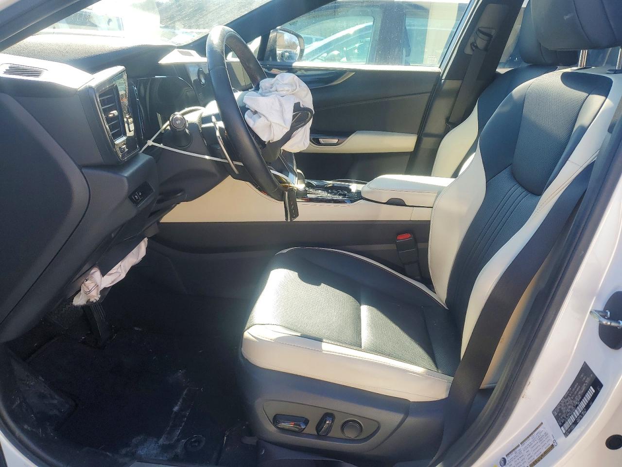 2022 Lexus Nx 350 Base Белый vin: JTJAGCEZ1N5000847
