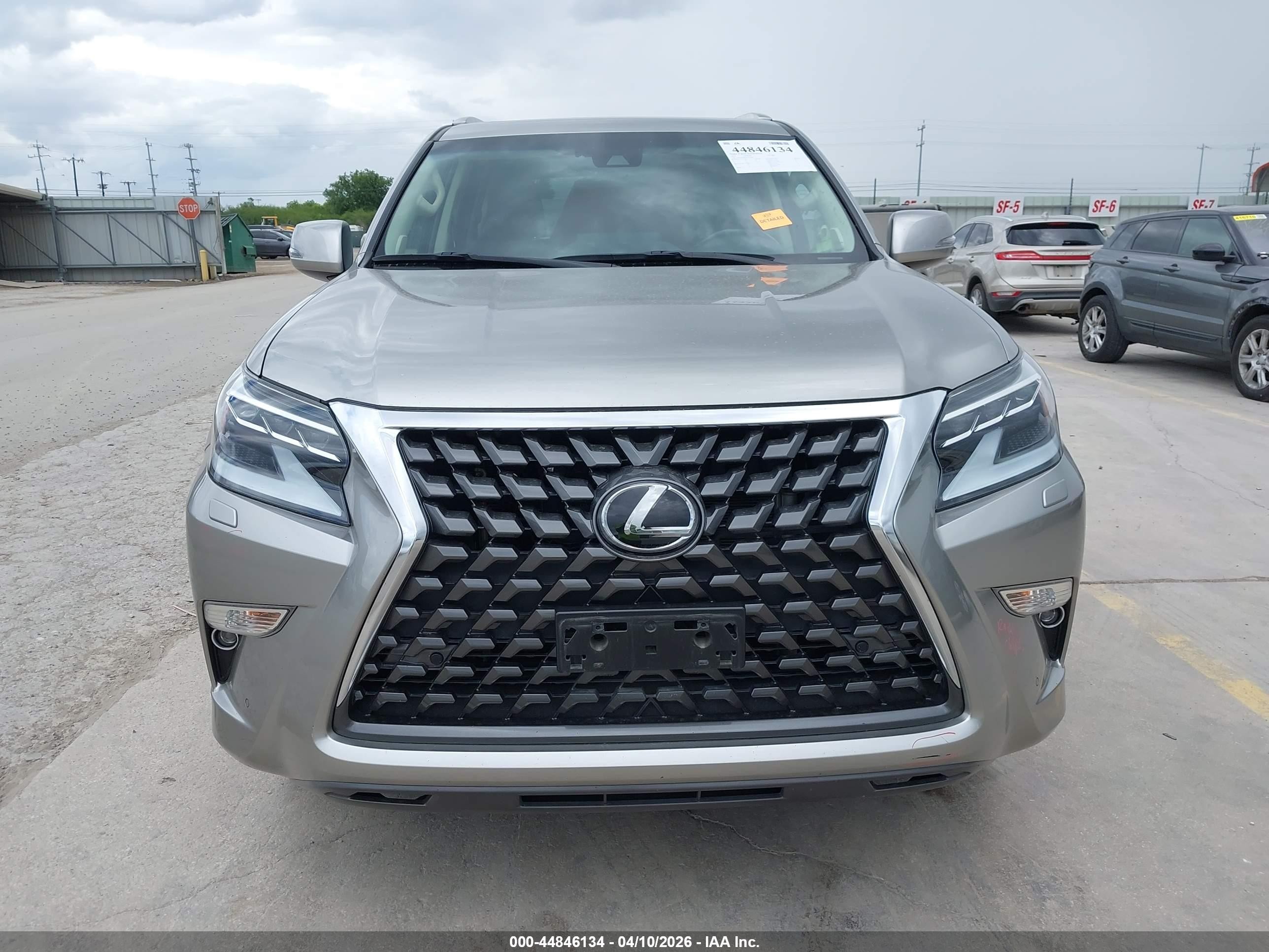 2022 Lexus Gx 460 Premium Серебряный vin: JTJAM7BX4N5336284