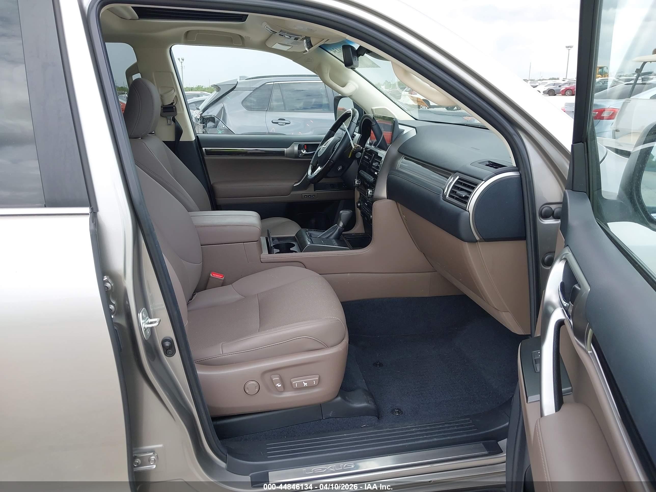 2022 Lexus Gx 460 Premium Серебряный vin: JTJAM7BX4N5336284