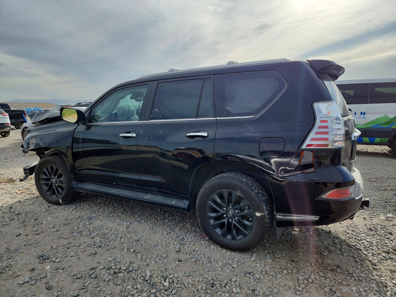 2023 Lexus Gx 460 Black vin: JTJAM7BX6P5370682