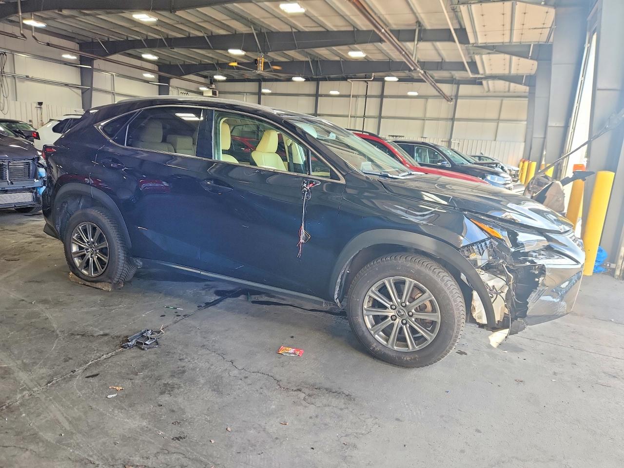 2018 Lexus Nx 300 Base Черный vin: JTJBARBZ1J2153348