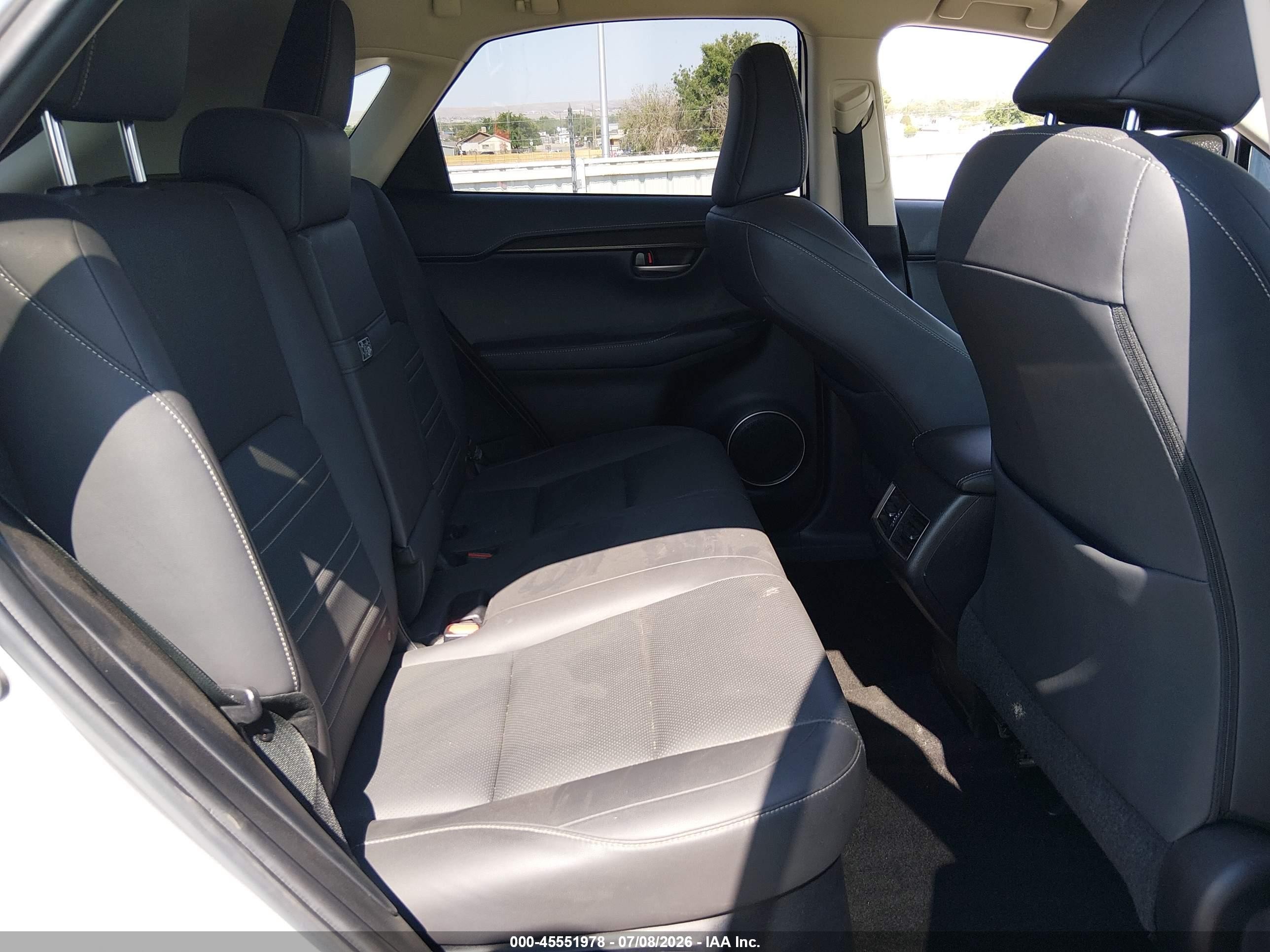 2017 Lexus Nx 200t Серебряный vin: JTJBARBZ2H2136097