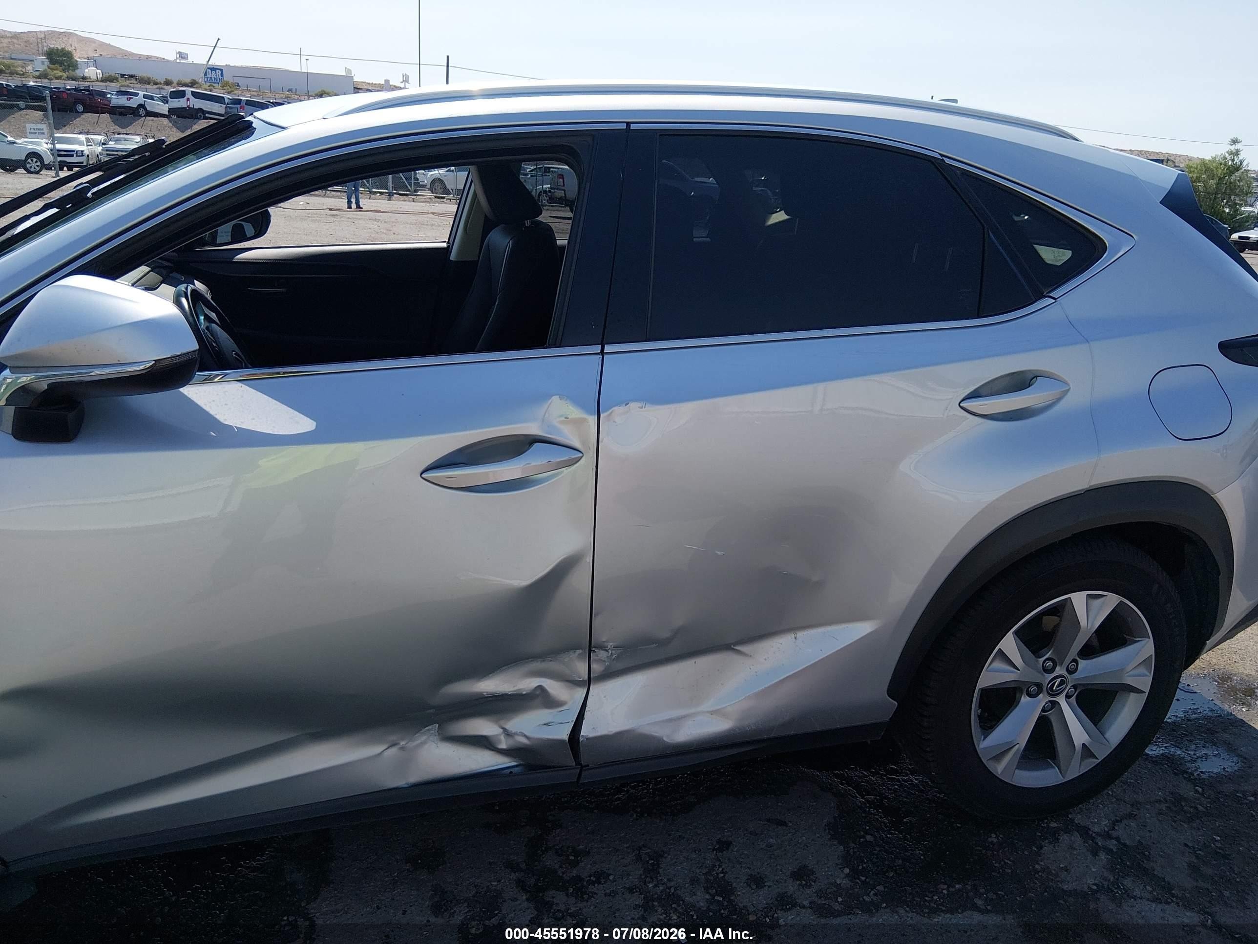 2017 Lexus Nx 200t Серебряный vin: JTJBARBZ2H2136097