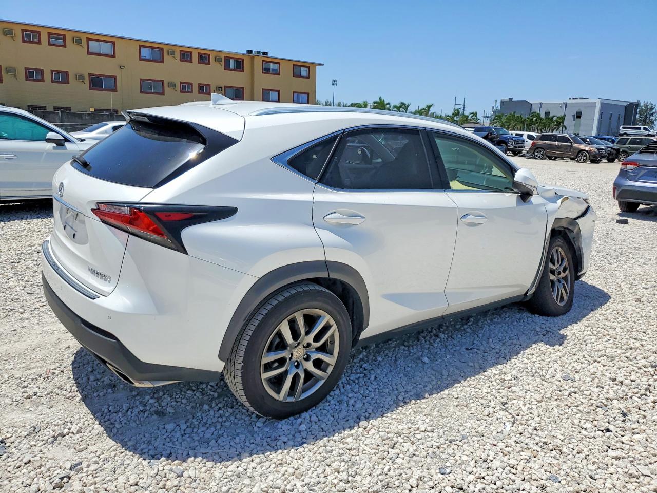 2015 Lexus Nx 200t White vin: JTJBARBZ3F2030755