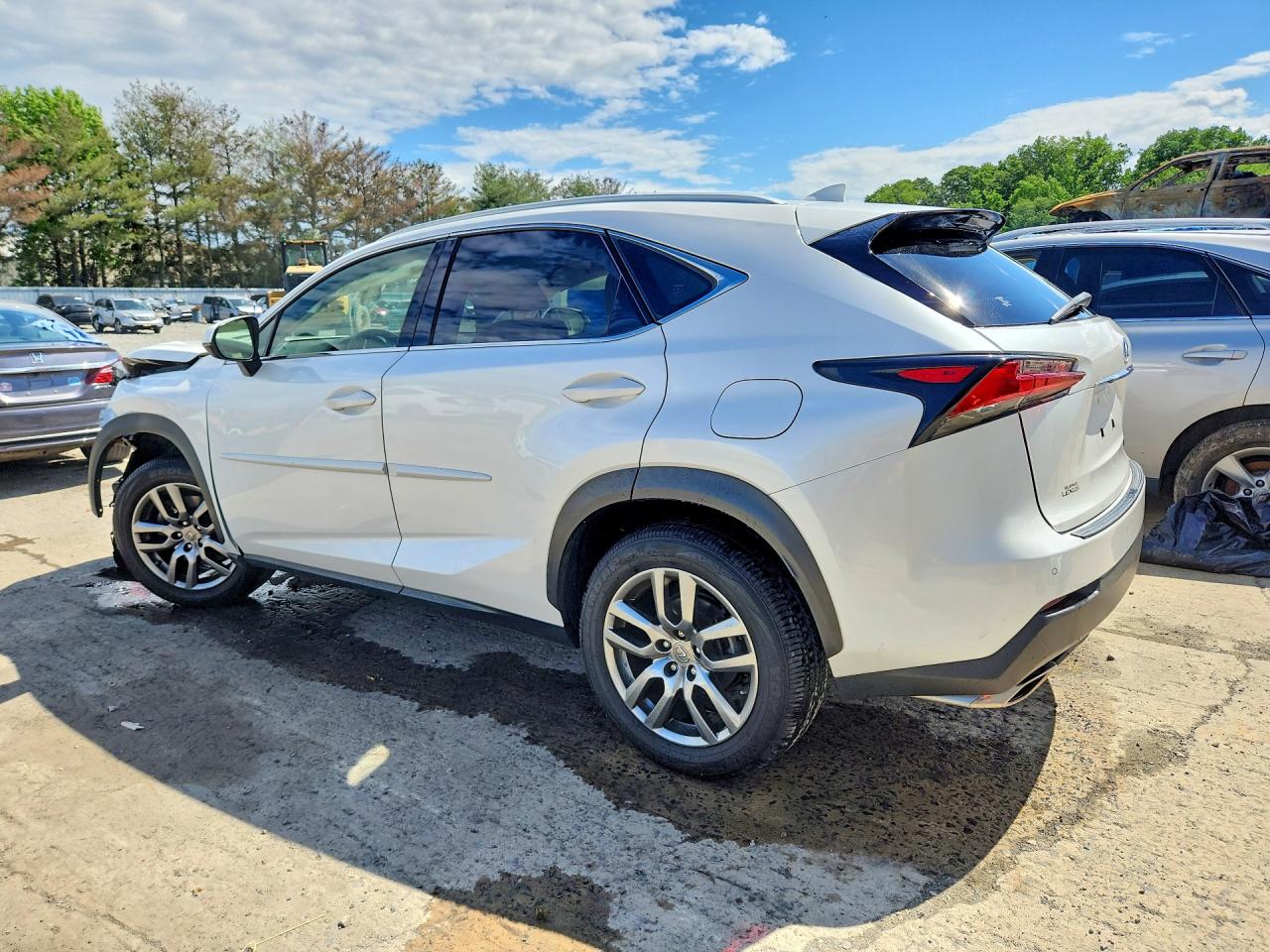 2015 Lexus Nx 200t Белый vin: JTJBARBZ4F2017187