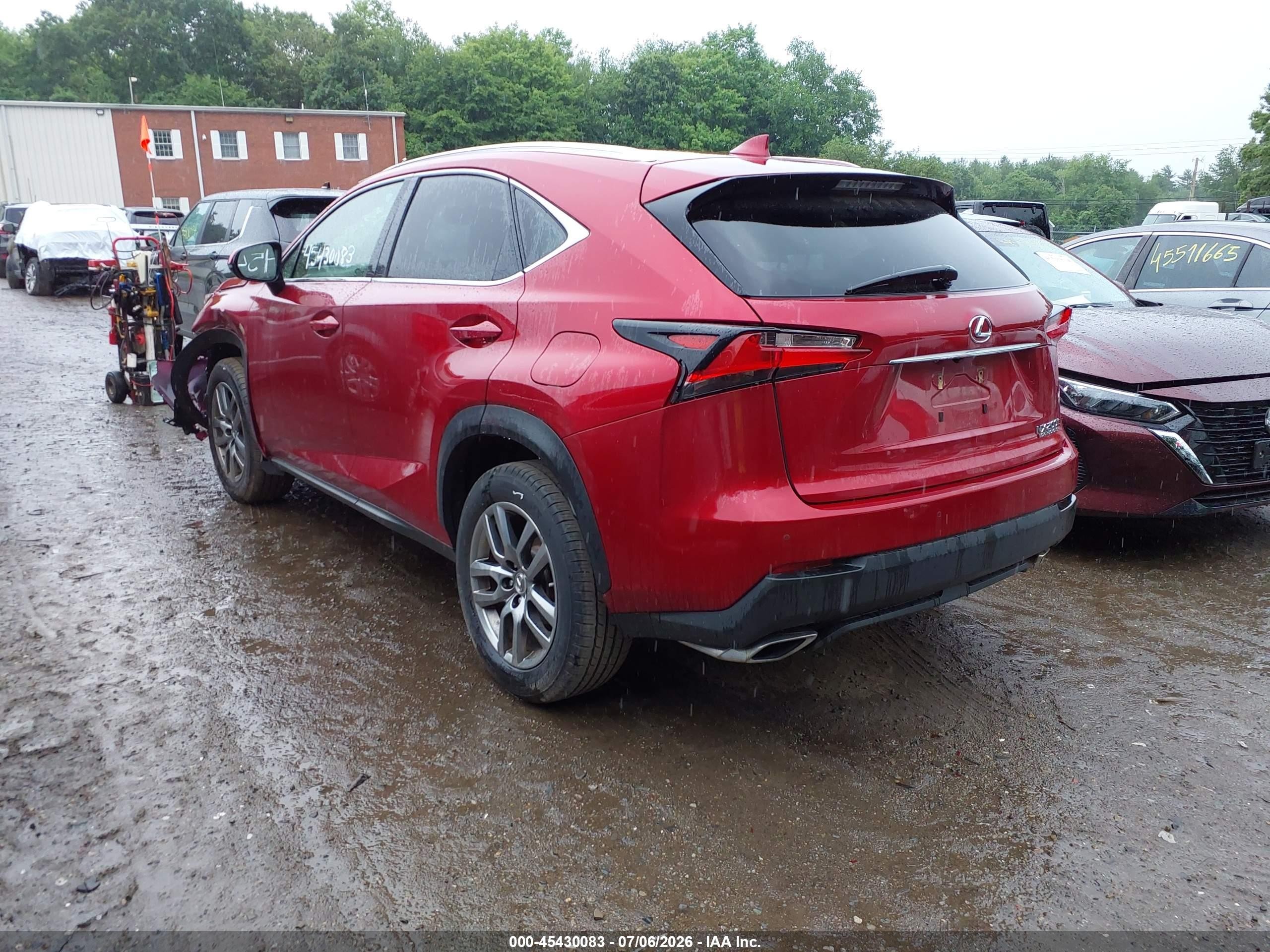2015 Lexus Nx 200t   Red vin: JTJBARBZ4F2029209