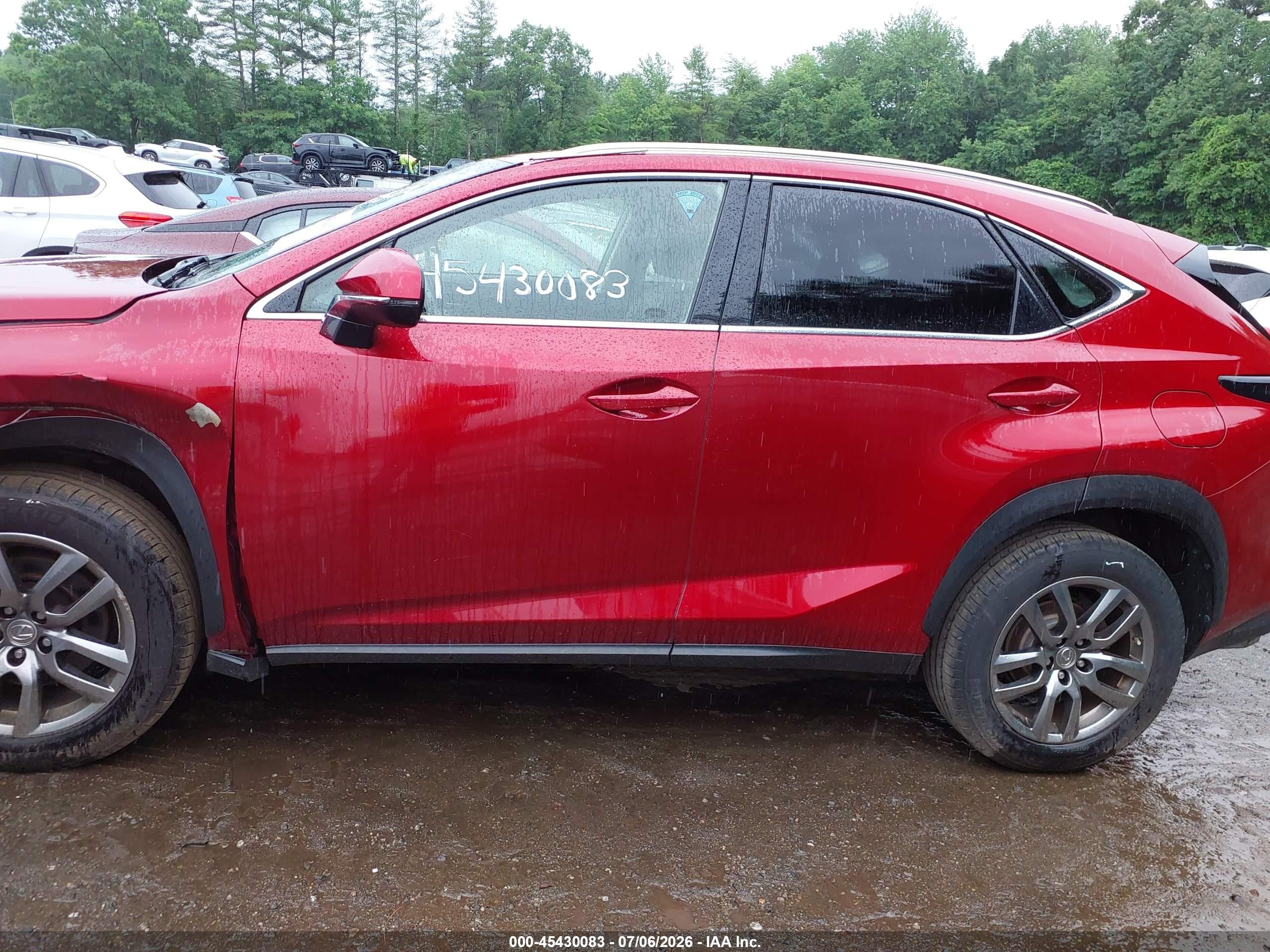 2015 Lexus Nx 200t   Red vin: JTJBARBZ4F2029209