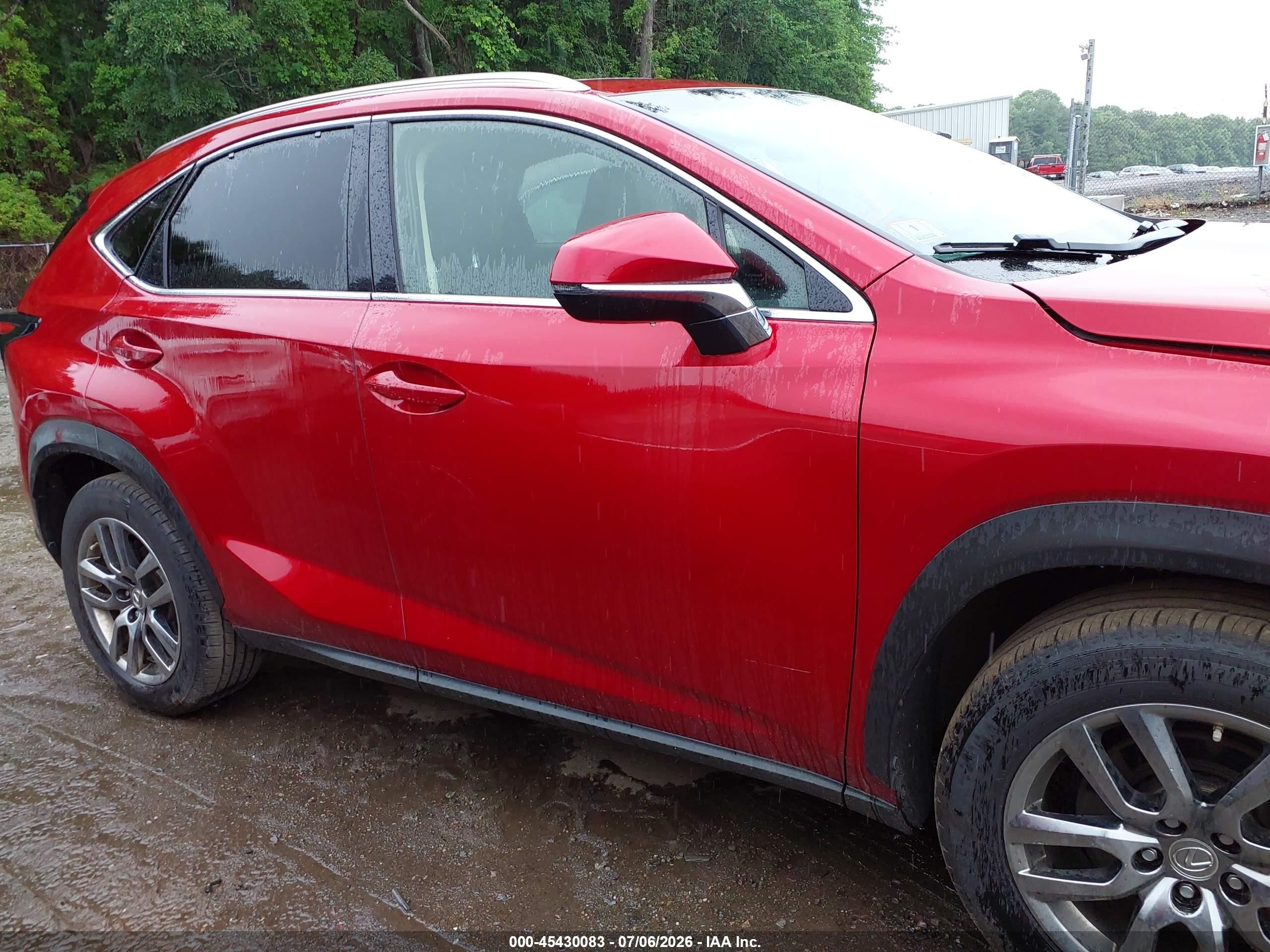 2015 Lexus Nx 200t   Red vin: JTJBARBZ4F2029209