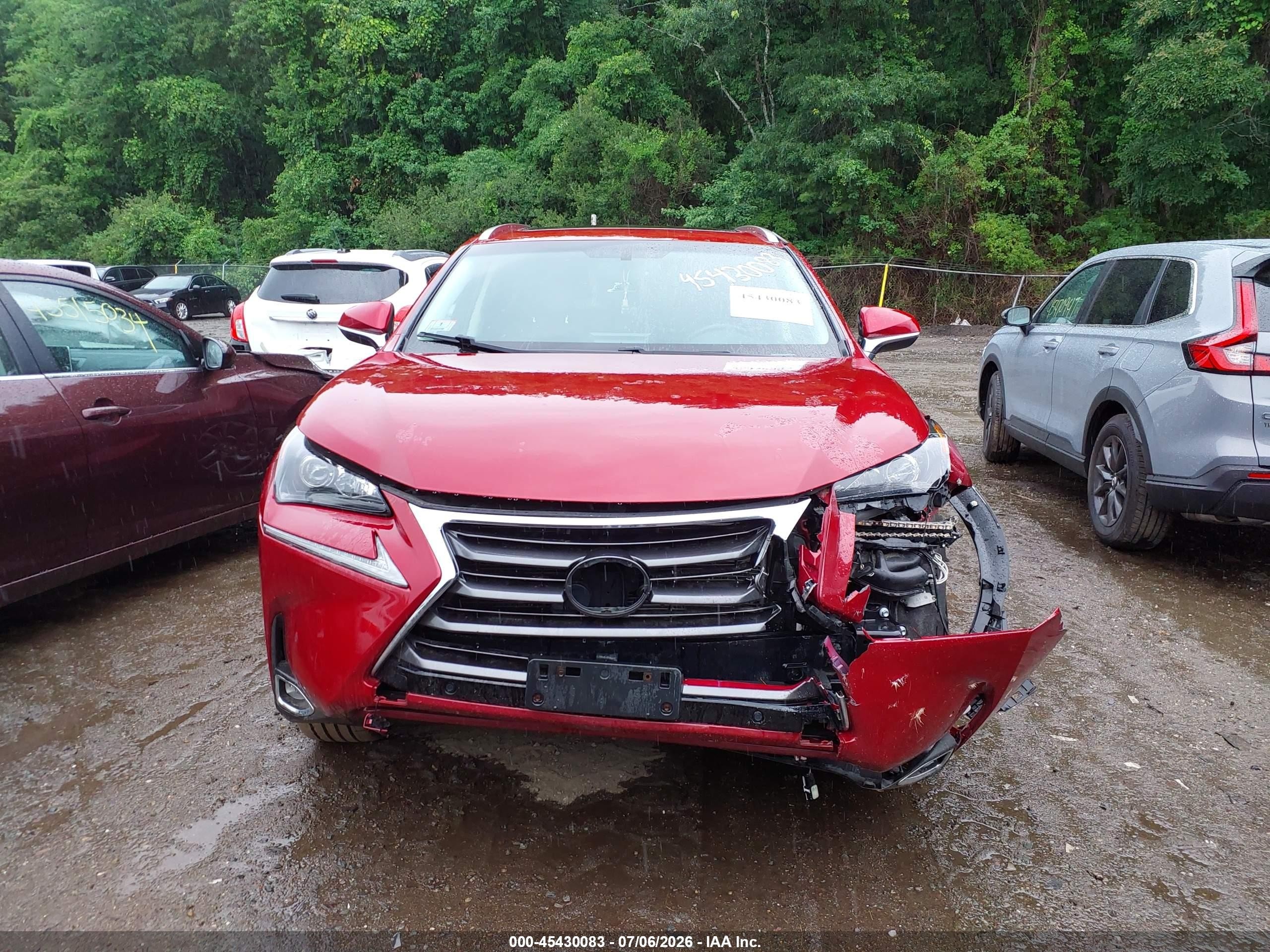 2015 Lexus Nx 200t   Red vin: JTJBARBZ4F2029209