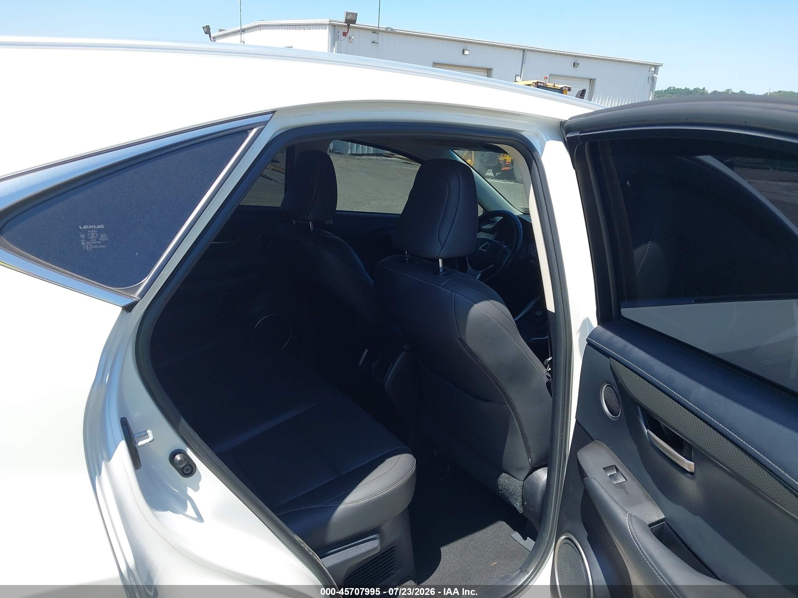 2016 Lexus Nx 200t   White vin: JTJBARBZ4G2069971