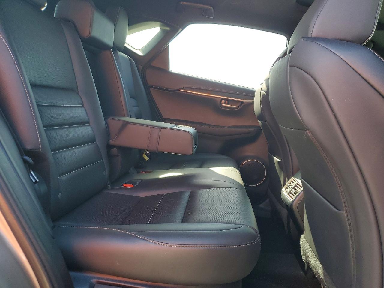 2015 Lexus Nx 200t Серебряный vin: JTJBARBZ5F2038954