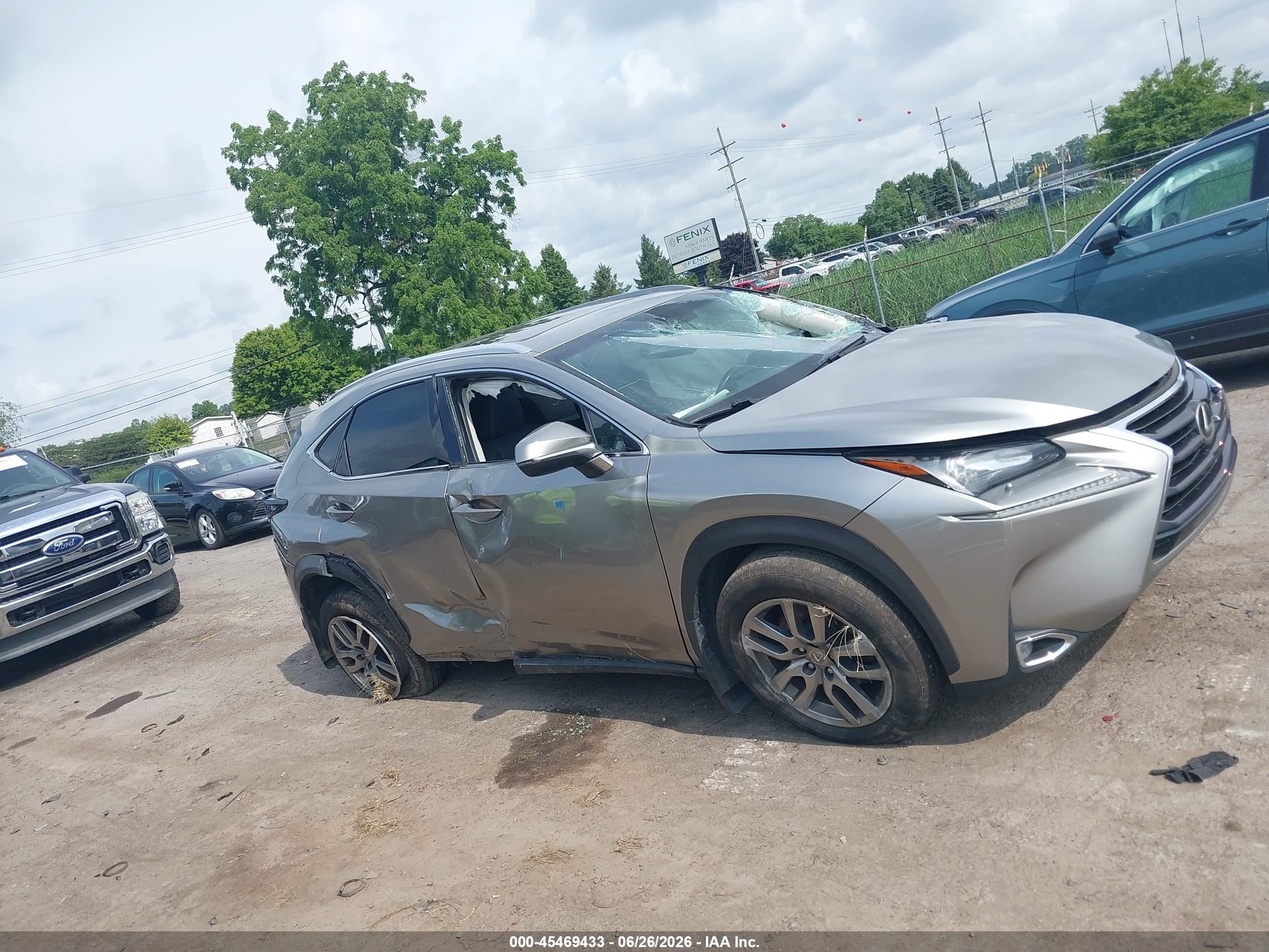 2015 Lexus Nx 200t   Silver vin: JTJBARBZ5F2042034