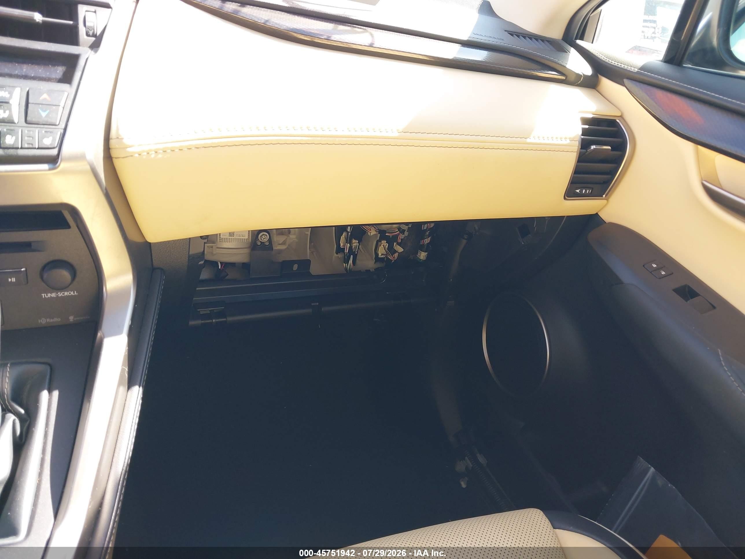 2015 Lexus Nx 200t White vin: JTJBARBZ6F2030569