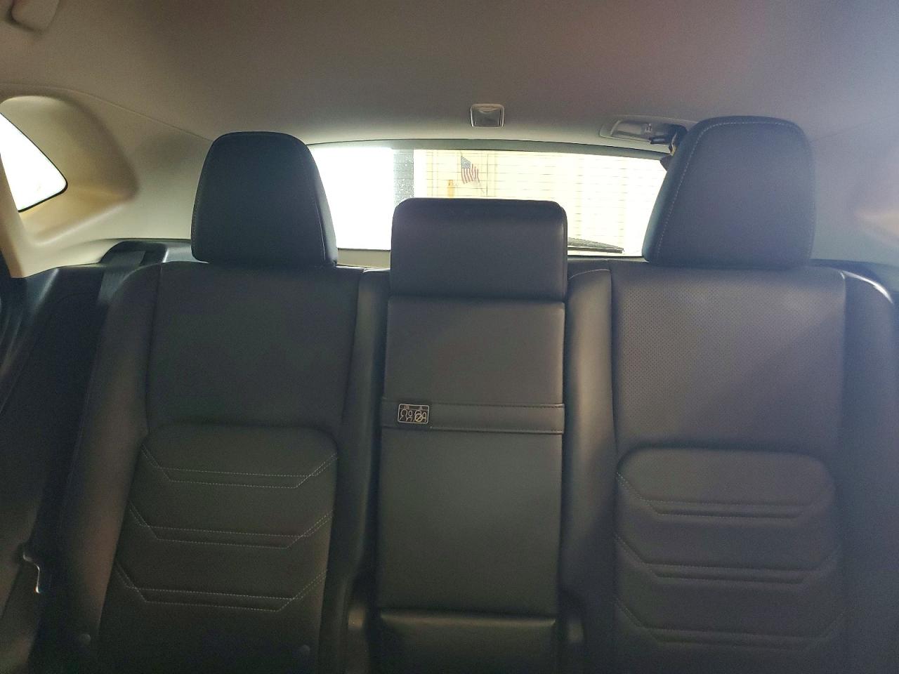 2015 Lexus Nx 200t Серебряный vin: JTJBARBZ7F2043489