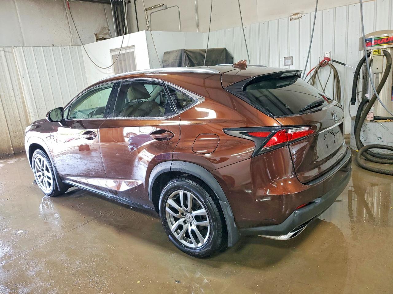 2016 Lexus Nx 200t Base Коричневый vin: JTJBARBZ7G2061671