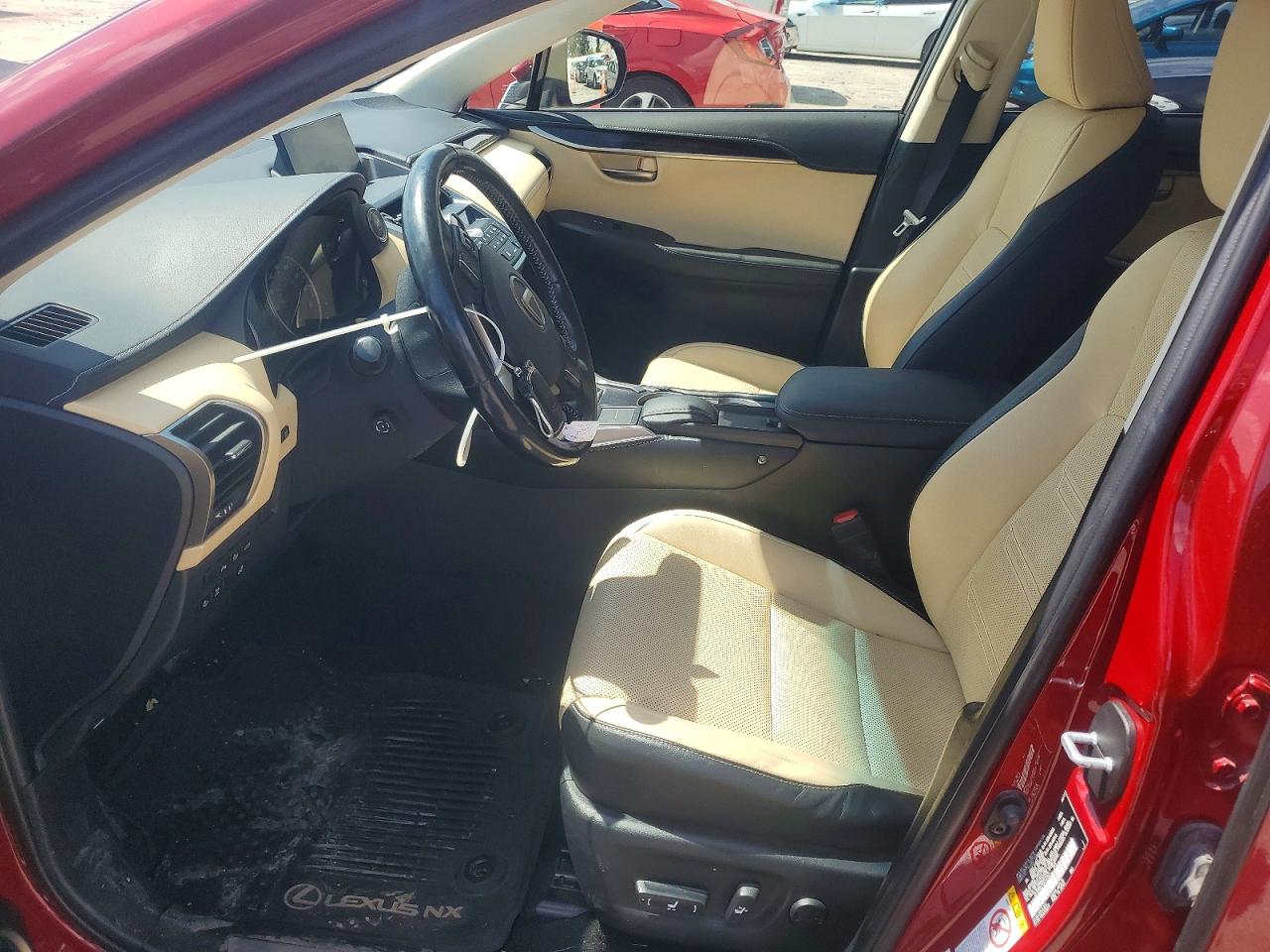2017 Lexus Nx 200t Base Красный vin: JTJBARBZ7H2130831