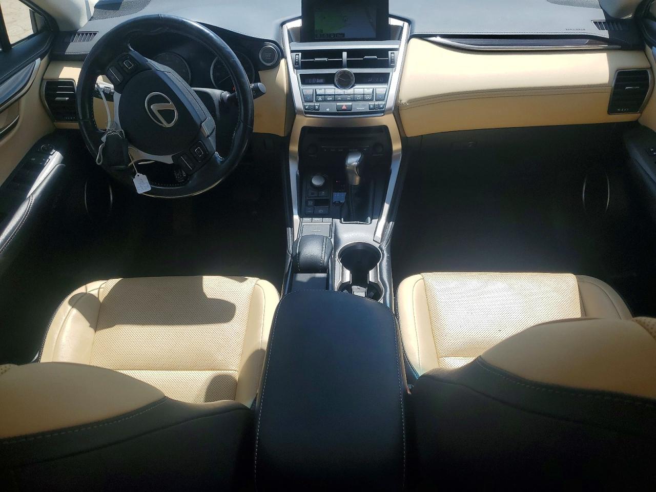 2017 Lexus Nx 200t Base Красный vin: JTJBARBZ7H2130831