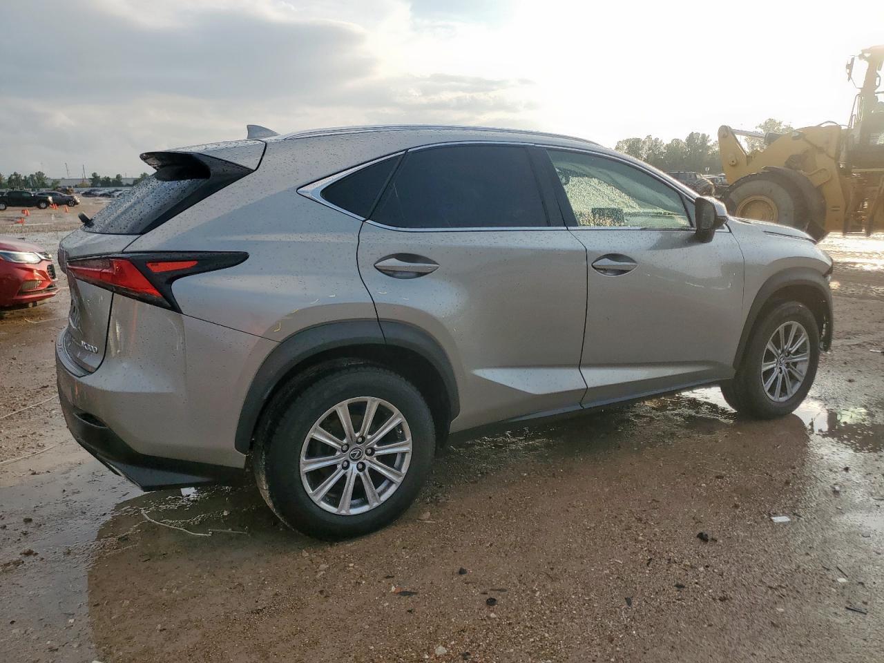 2018 Lexus Nx 300 Base Серый vin: JTJBARBZ8J2162435