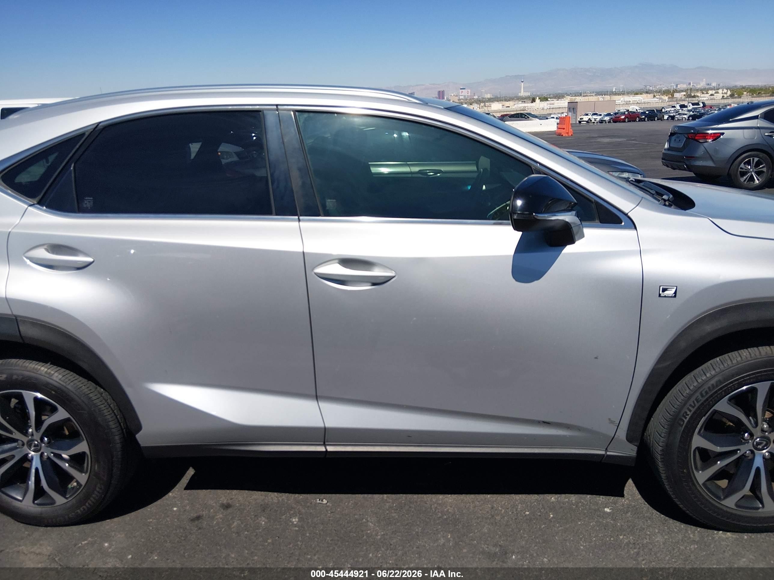 2015 Lexus Nx 200t F Sport Серебряный vin: JTJBARBZ9F2011904