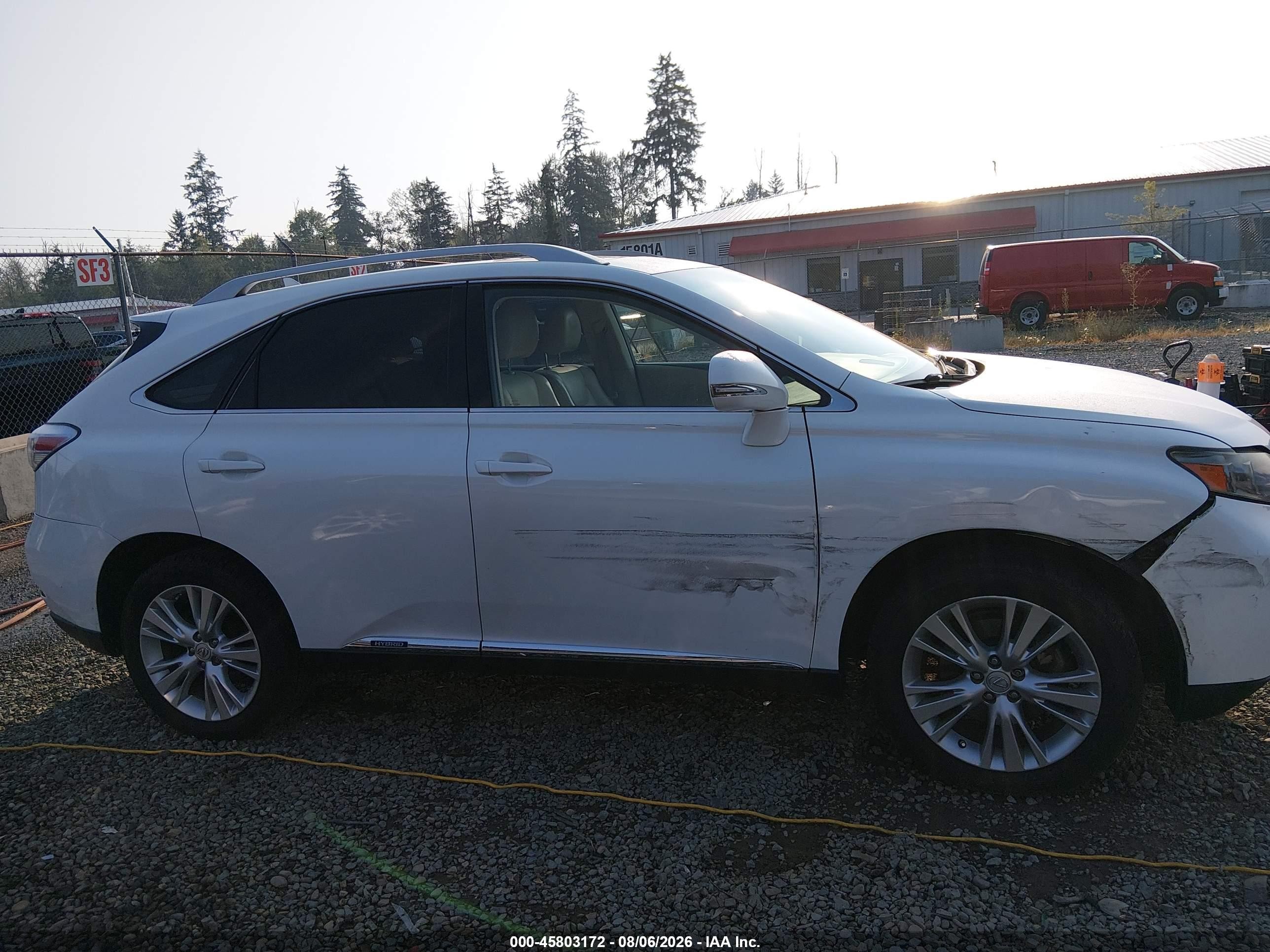 2010 Lexus Rx 450h   White vin: JTJBC1BA1A2012611