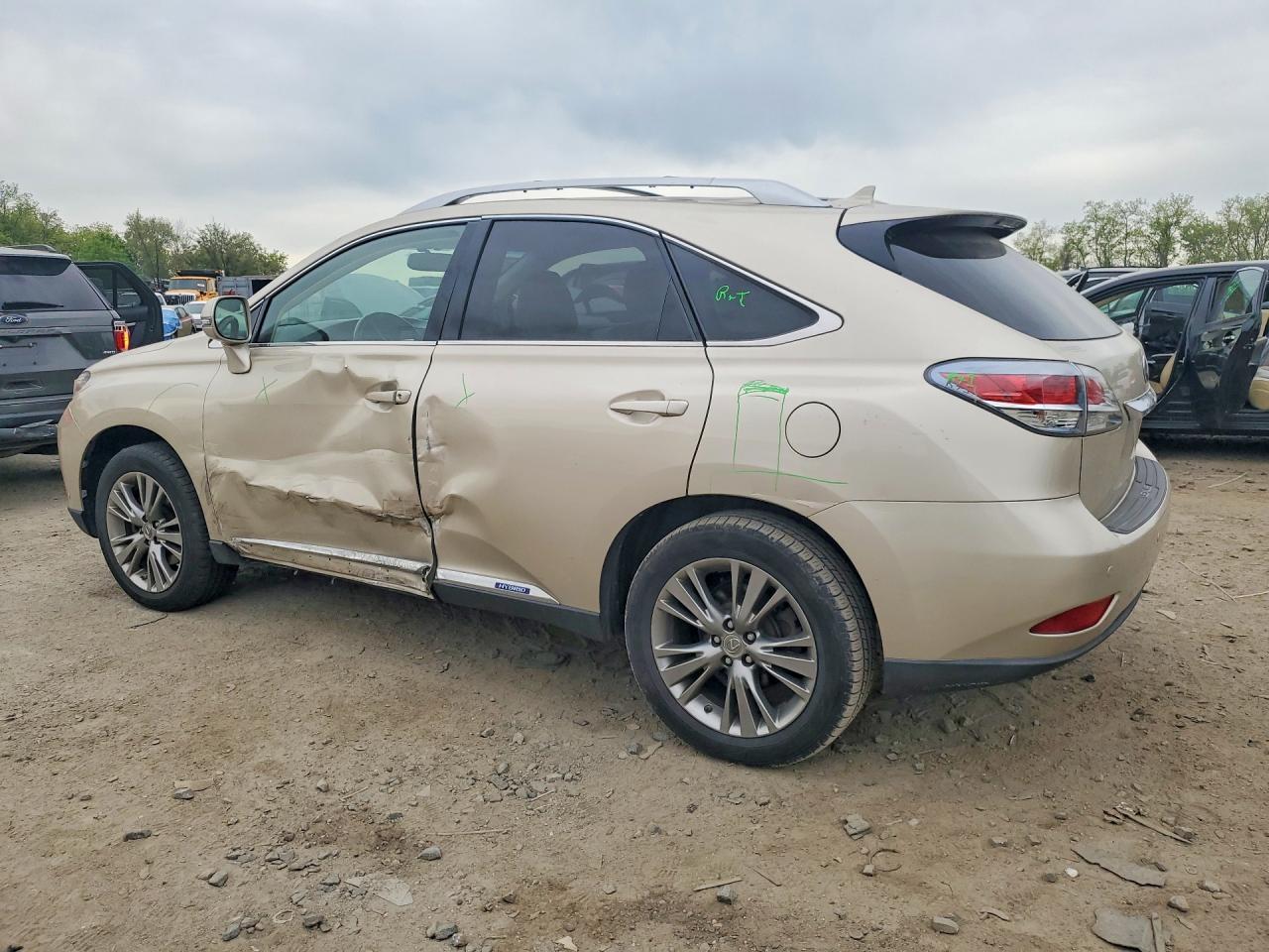 2013 Lexus Rx 450h Beige vin: JTJBC1BA1D2448928