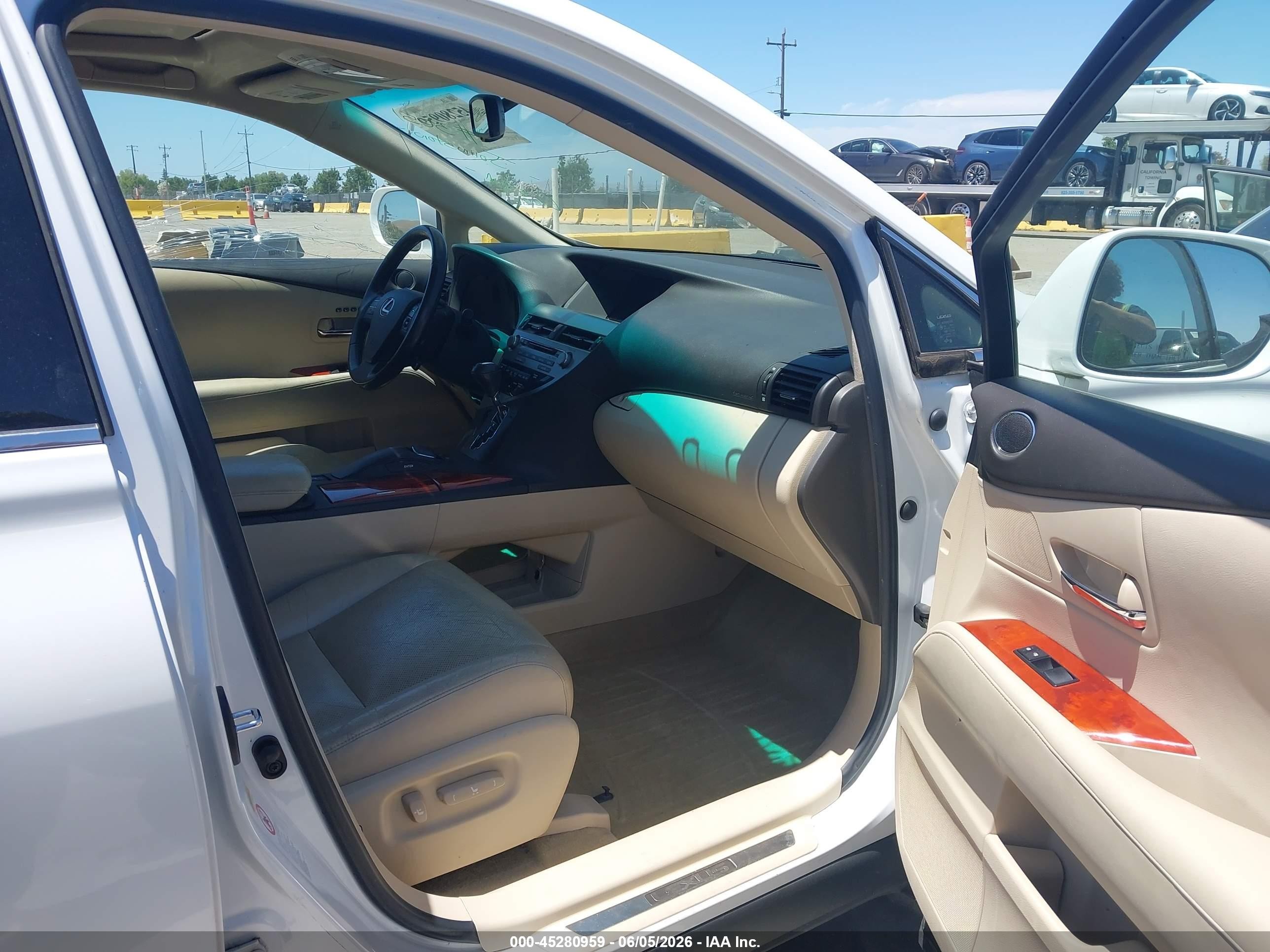 2011 Lexus Rx 450h   Белый vin: JTJBC1BA2B2032934