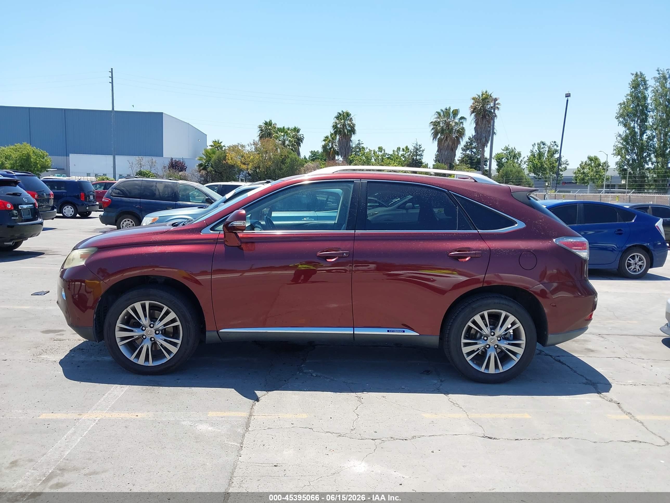 2013 Lexus Rx 450h Burgundy vin: JTJBC1BA2D2441843