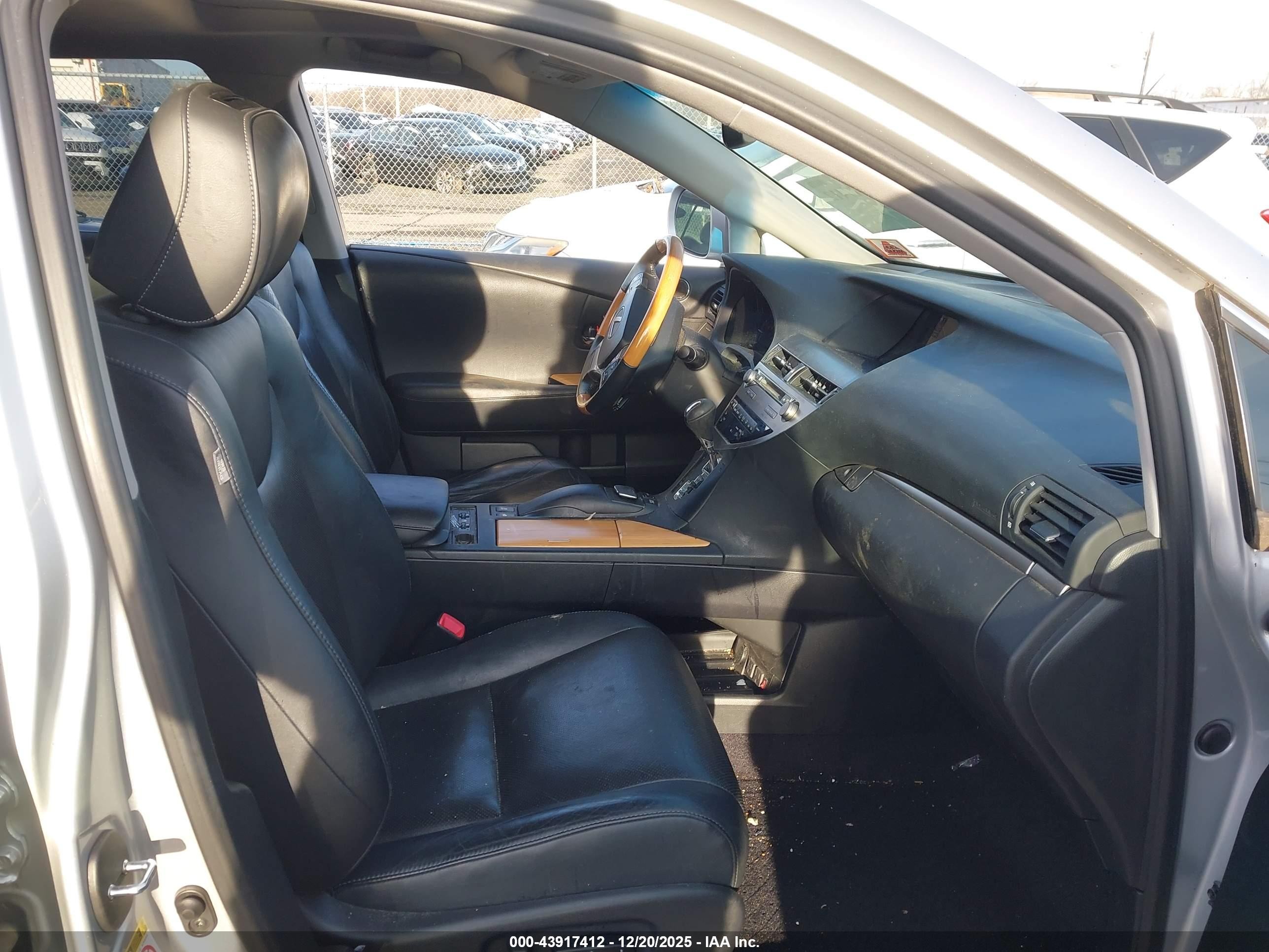2014 Lexus Rx 450h   Серебряный vin: JTJBC1BA2E2453640