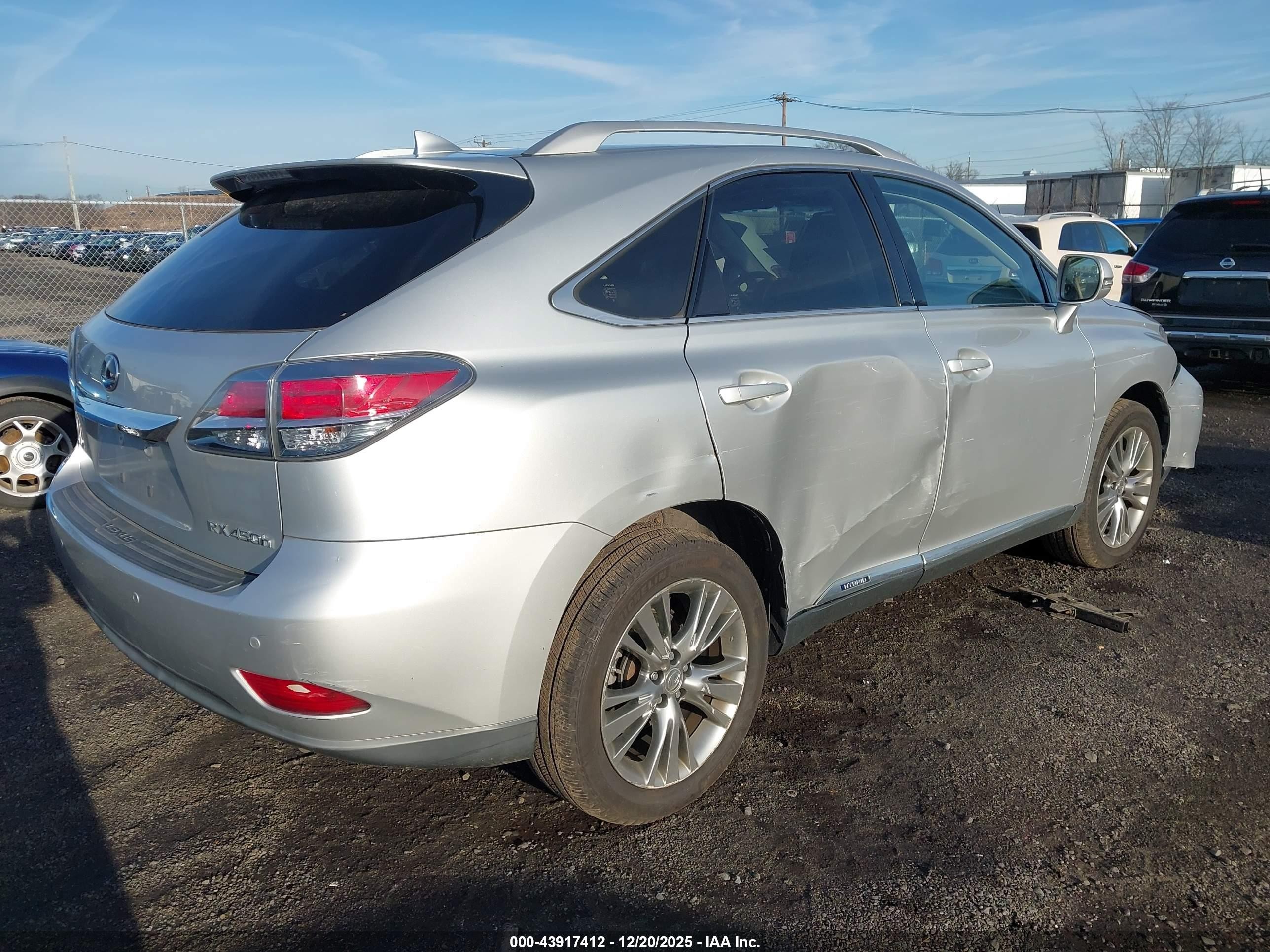 2014 Lexus Rx 450h   Серебряный vin: JTJBC1BA2E2453640