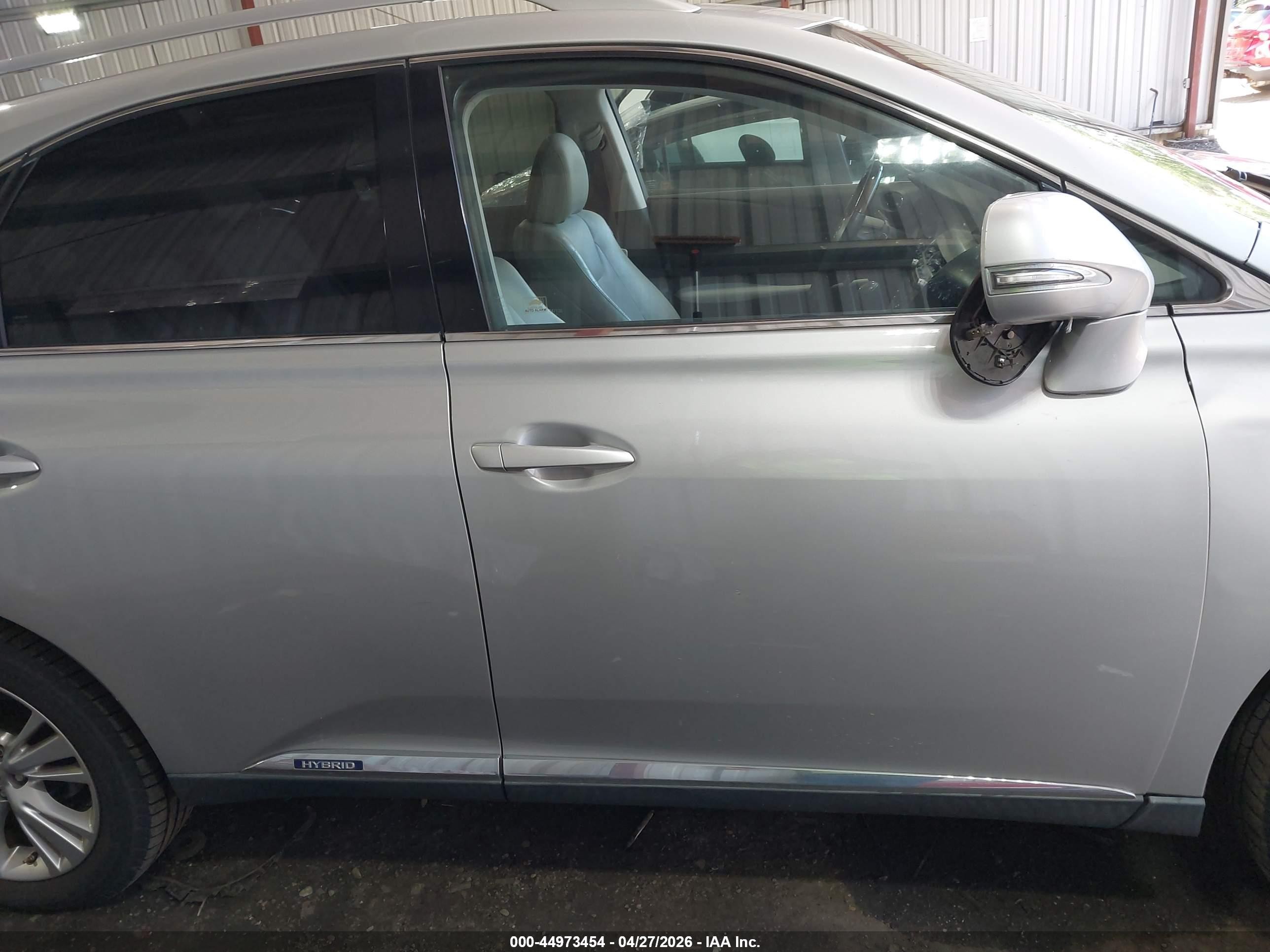 2010 Lexus Rx 450h   Серебряный vin: JTJBC1BA3A2003666
