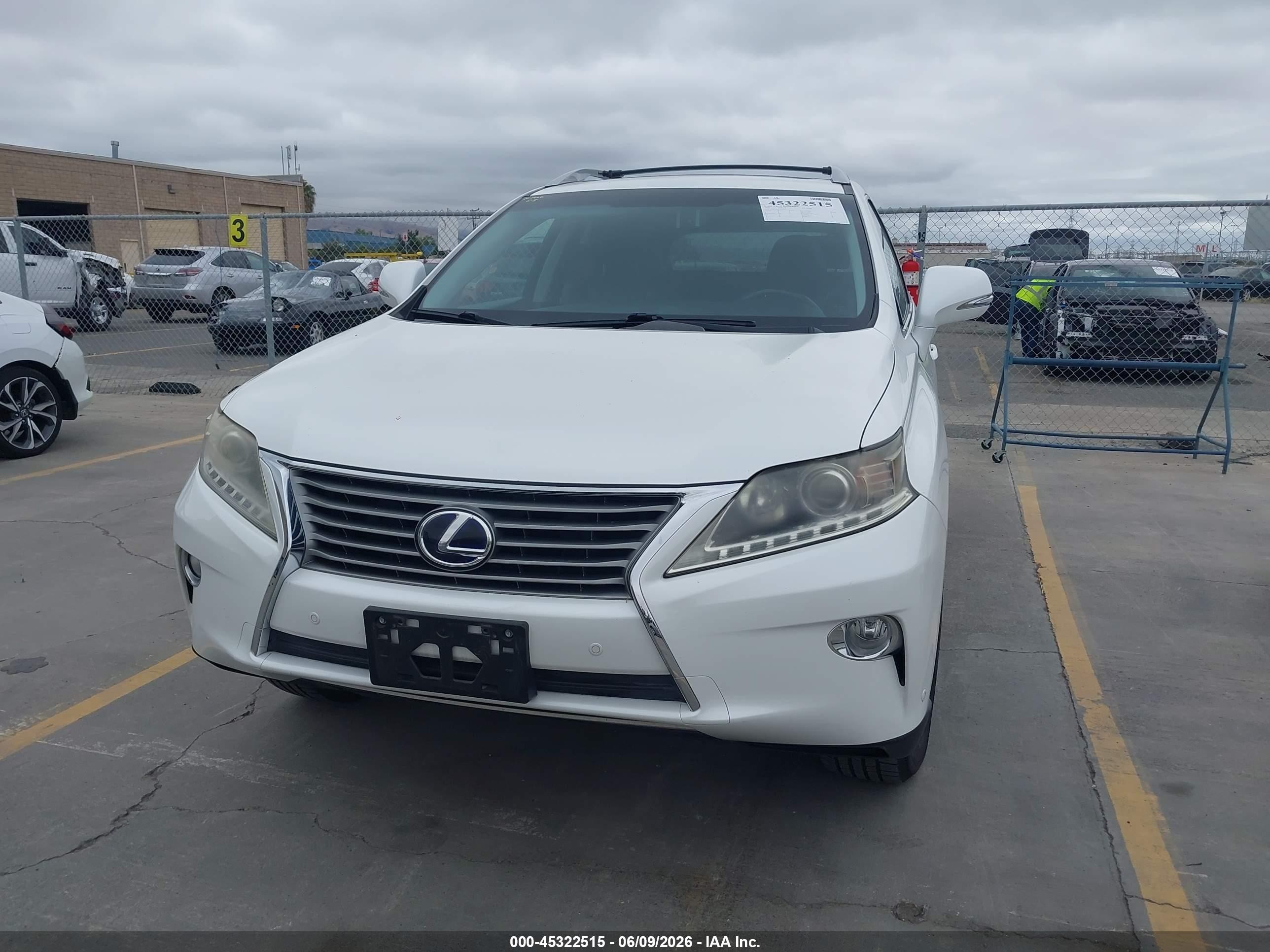 2013 Lexus Rx 450h   White vin: JTJBC1BA3D2436327