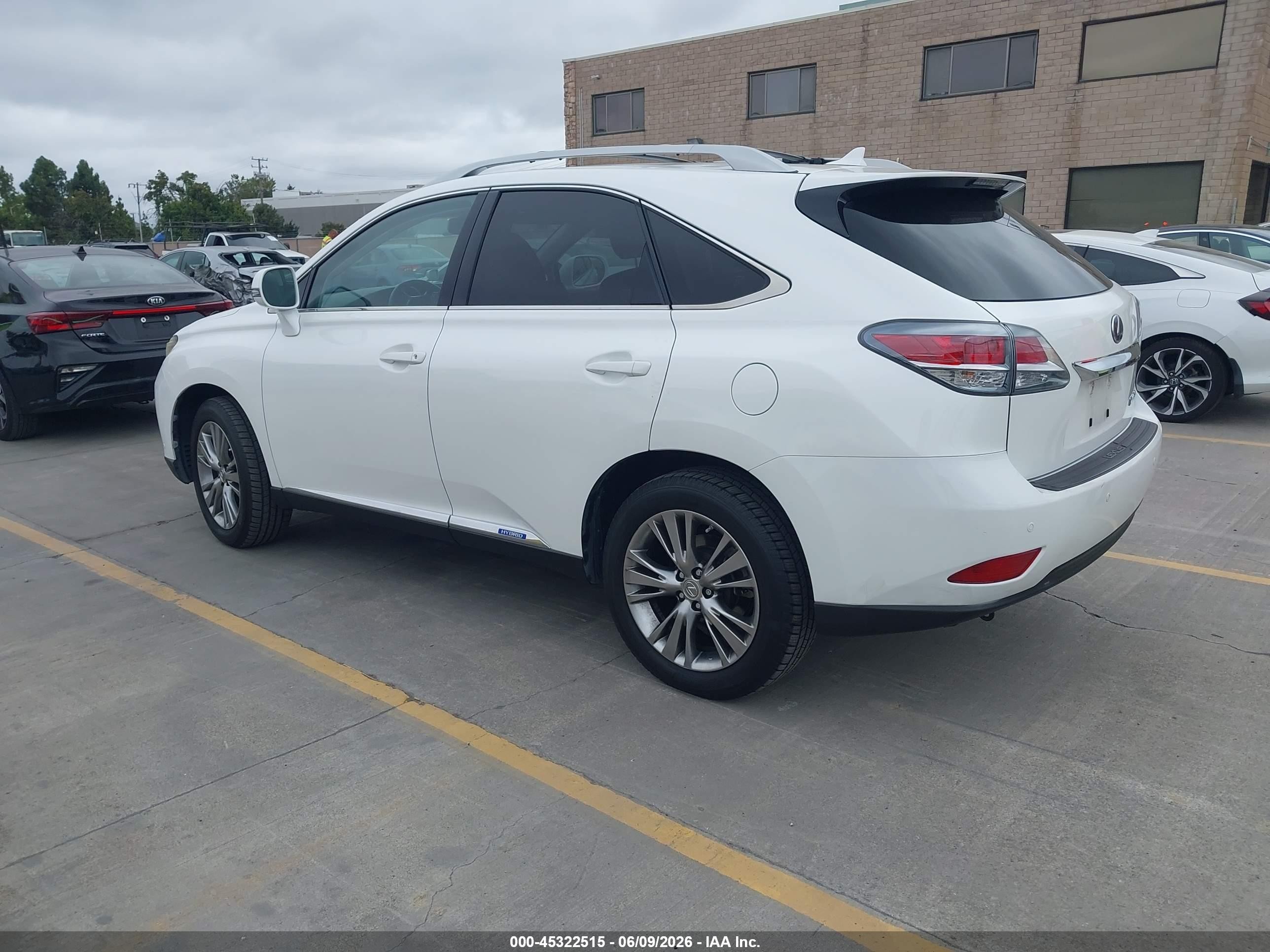 2013 Lexus Rx 450h   White vin: JTJBC1BA3D2436327